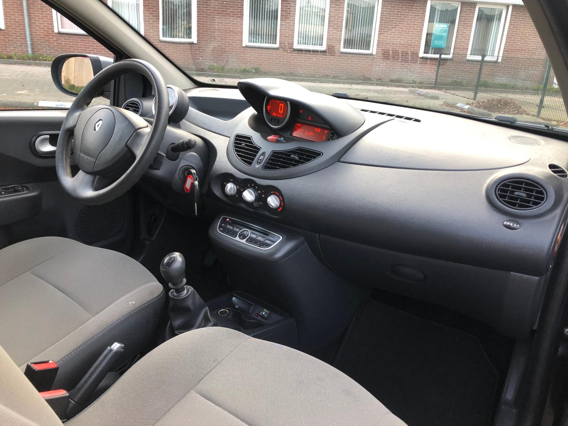 renault-twingo-image10.jpg
