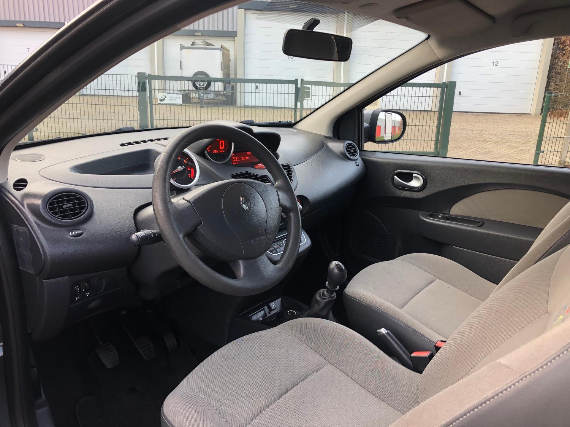 renault-twingo-image8.jpg
