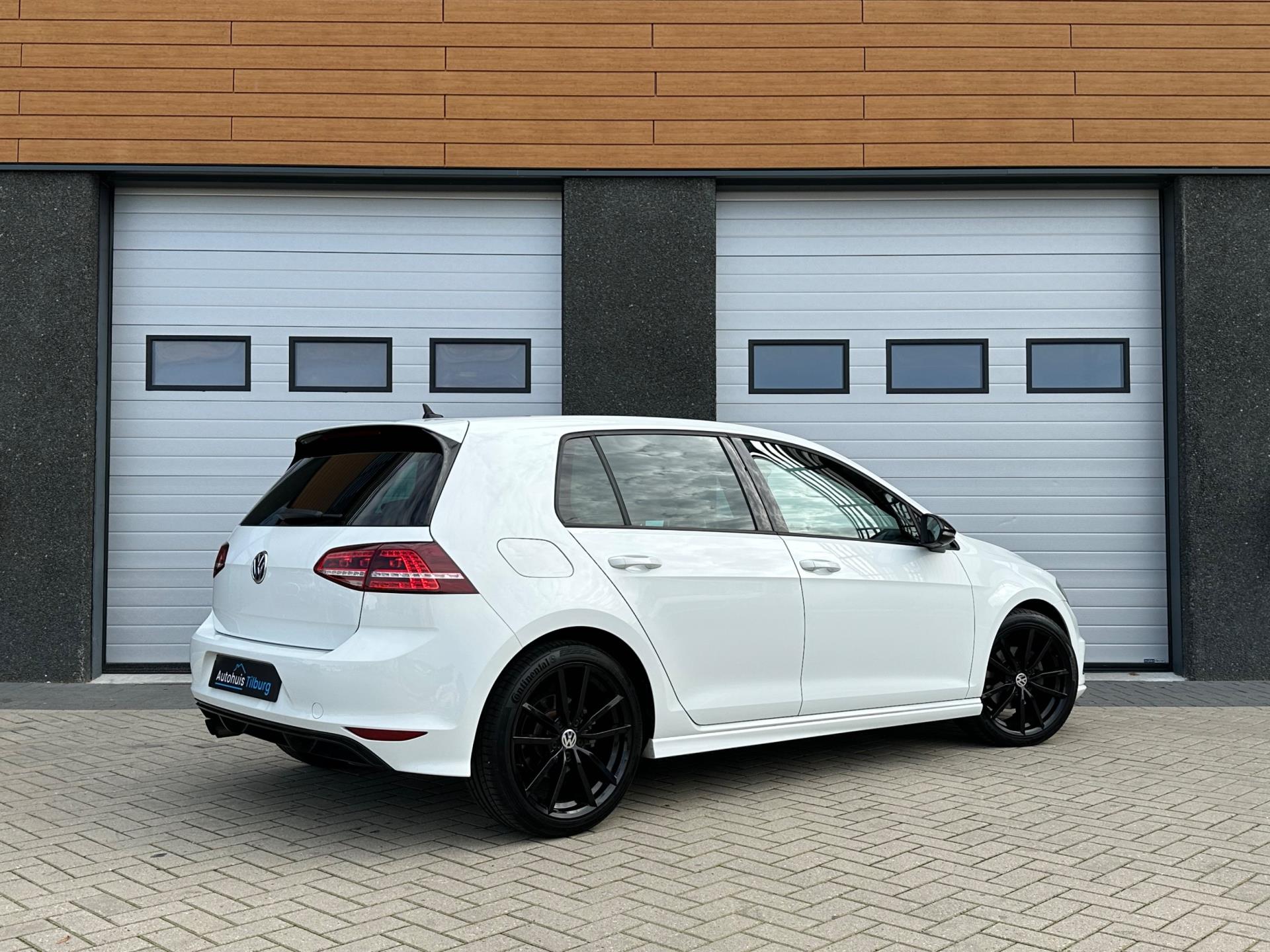 volkswagen-golf-image7.jpg