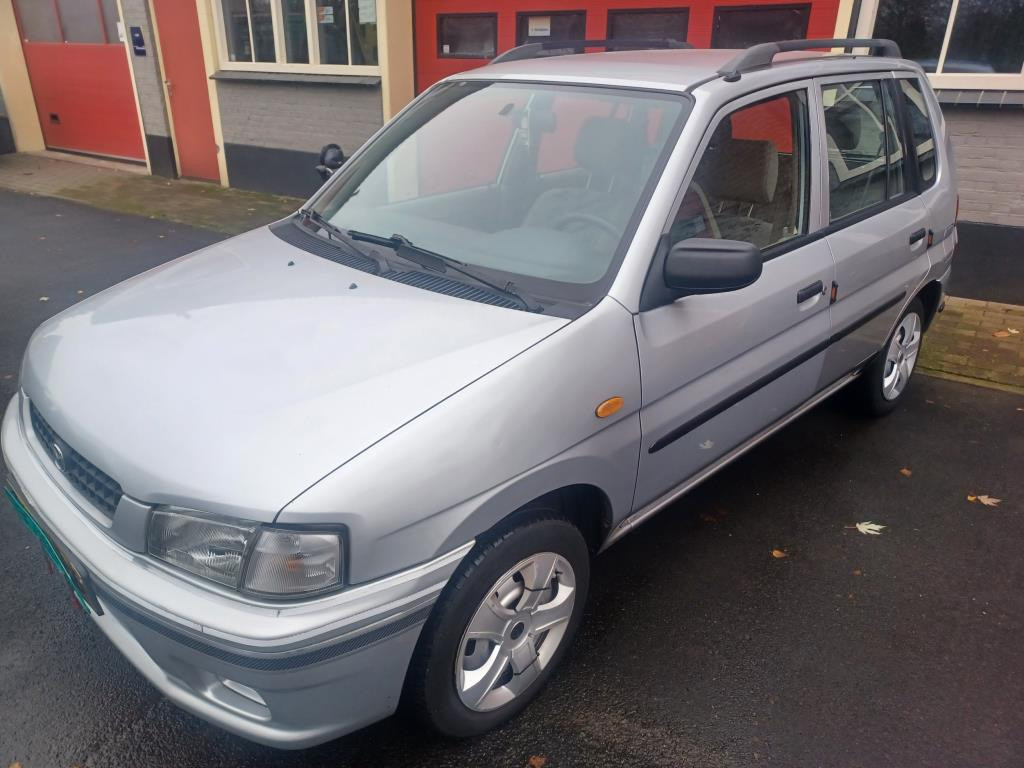 683034999/mazda-demio-image1.jpg