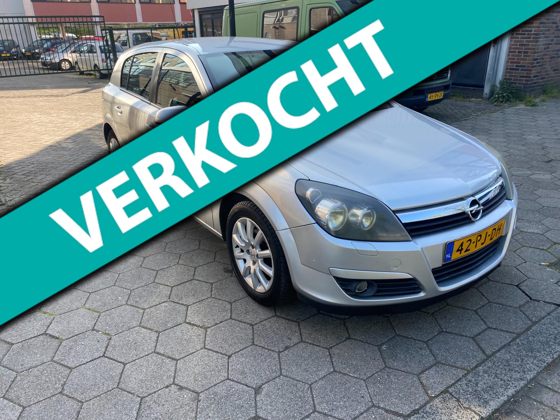 684248792/opel-astra-image1.jpg