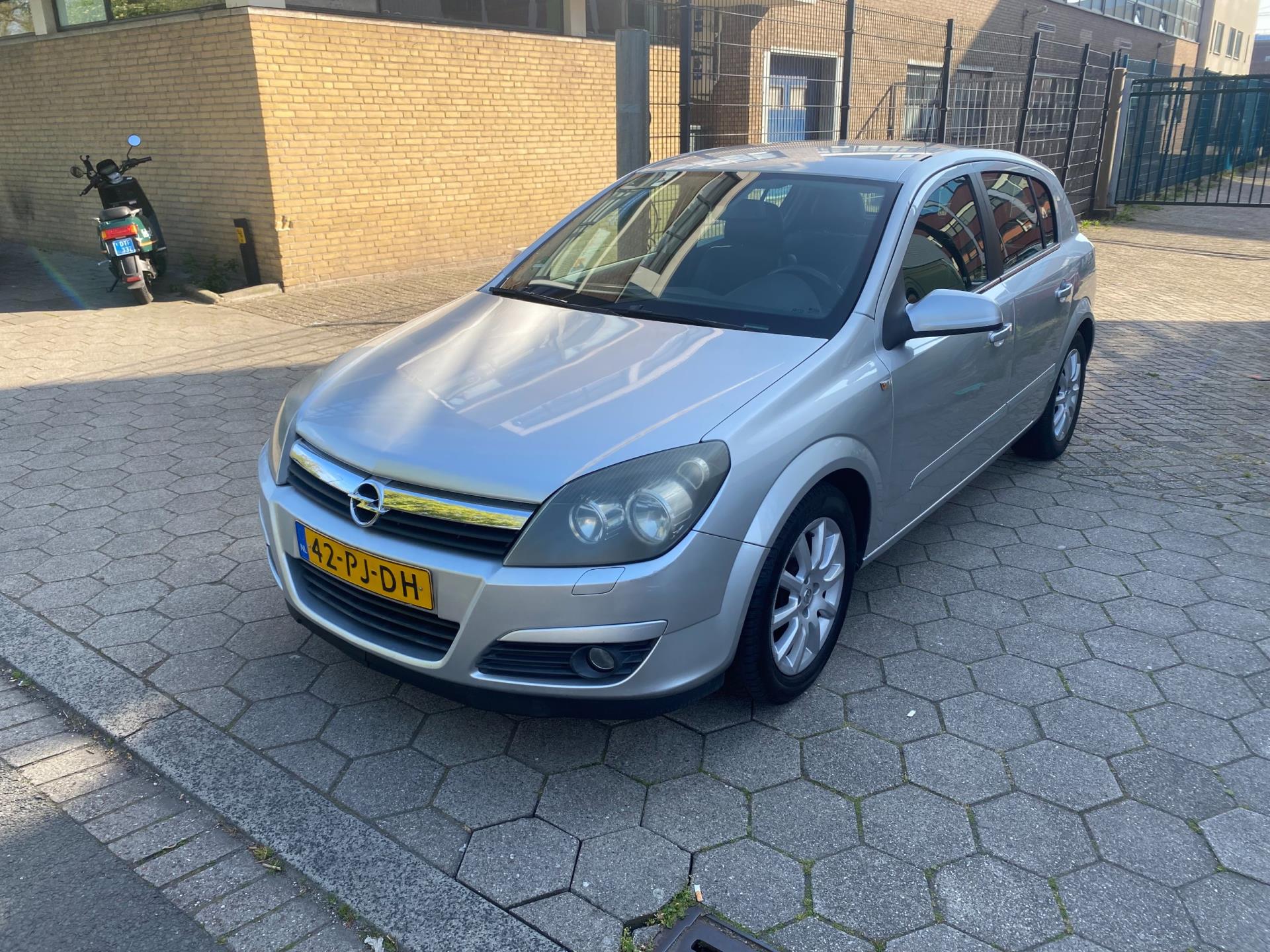 opel-astra-image3.jpg