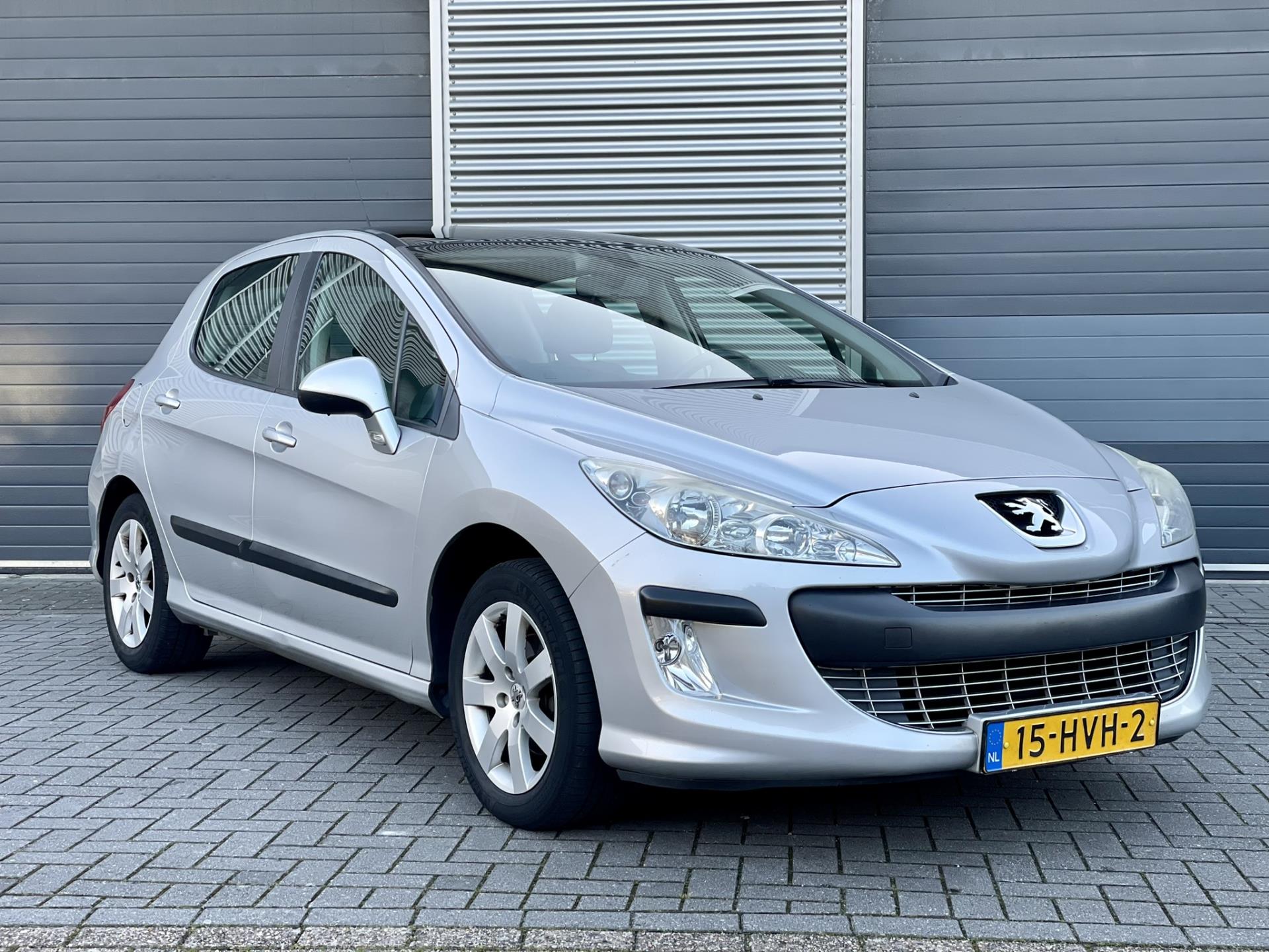 peugeot-308-image5.jpg