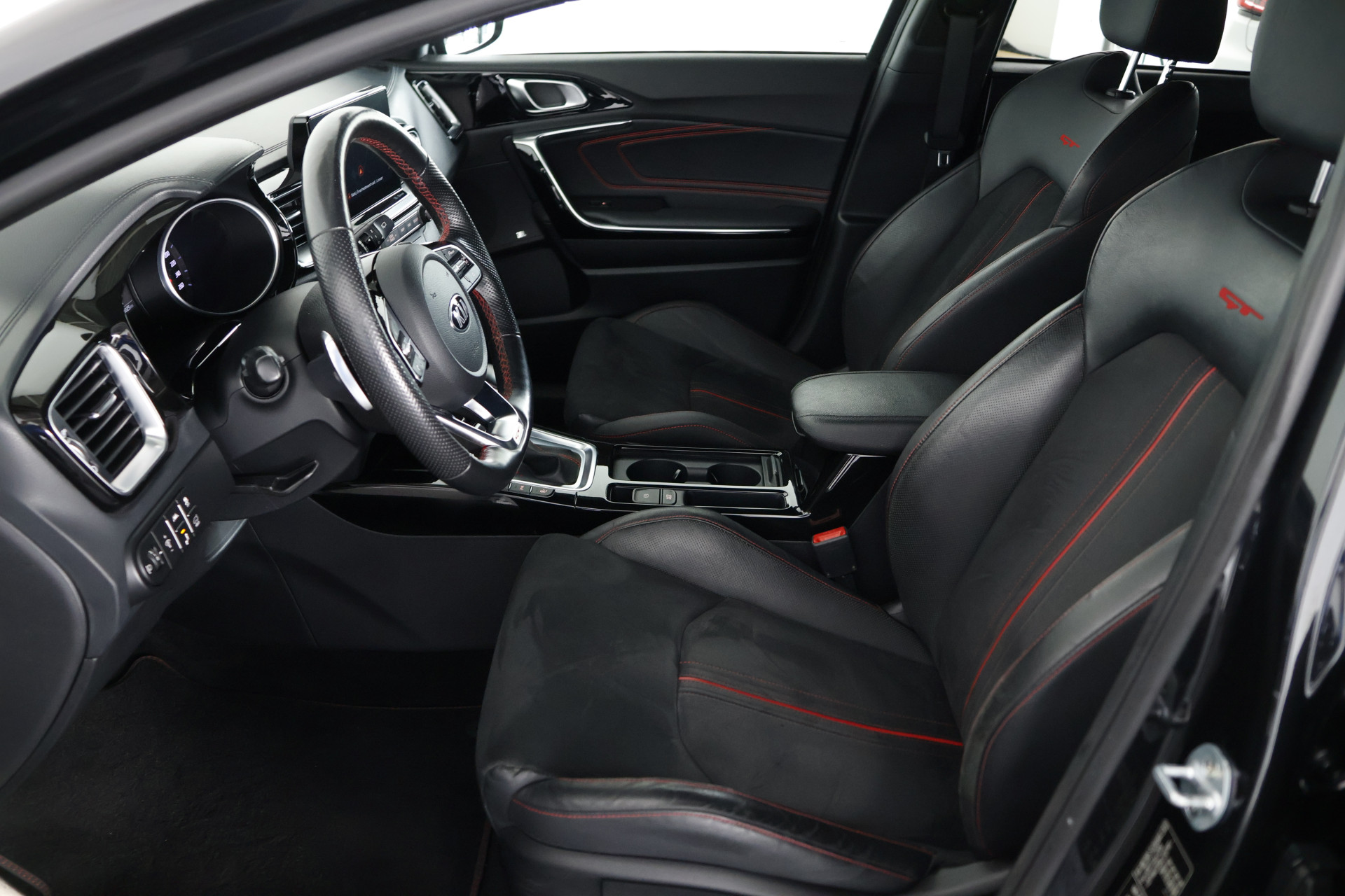kia-proceed-image6.jpg