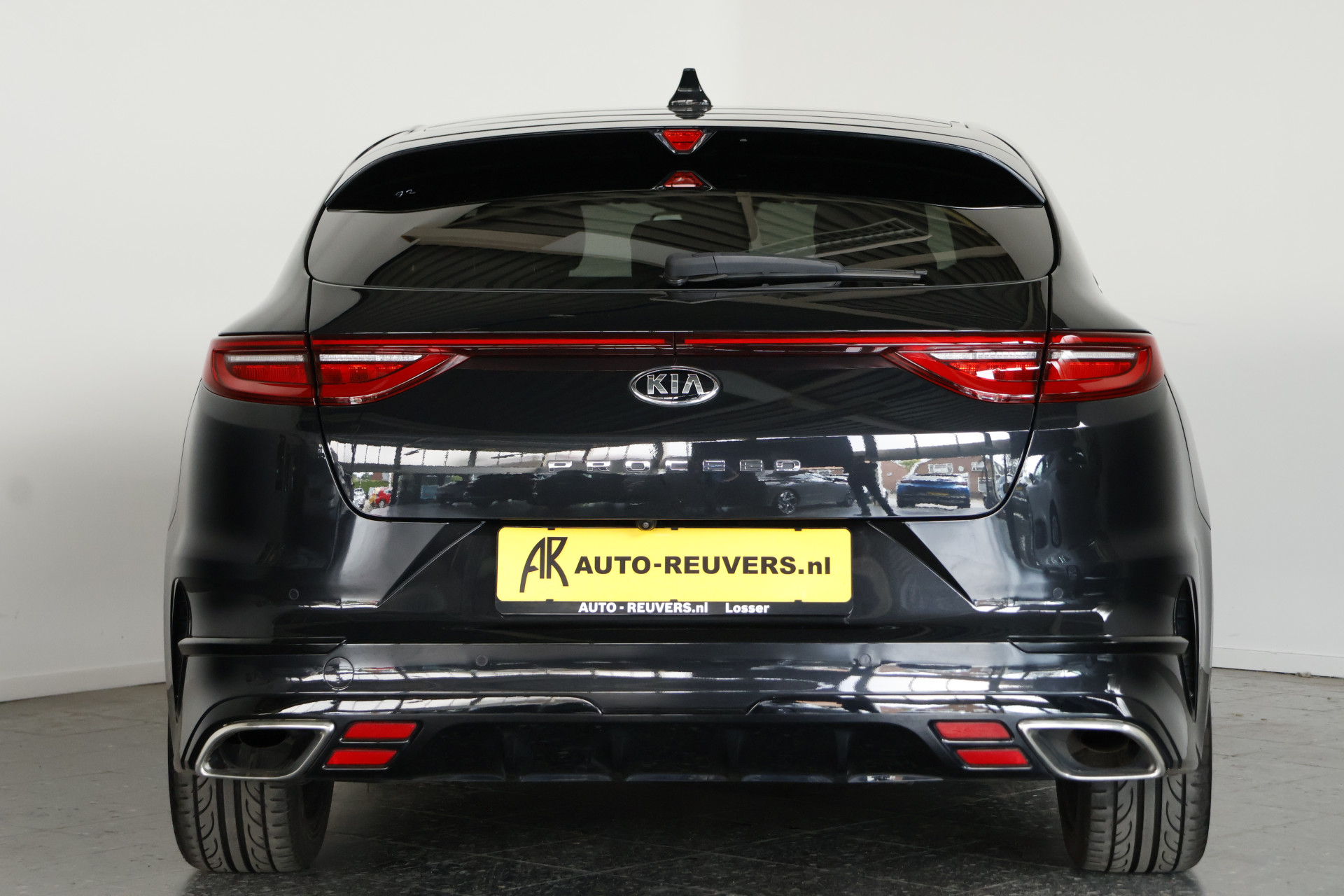 kia-proceed-image8.jpg