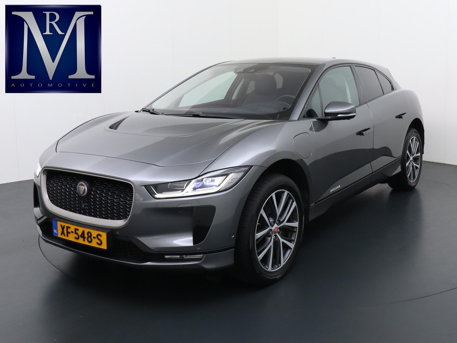703593118/jaguar-i-pace-image1.jpg