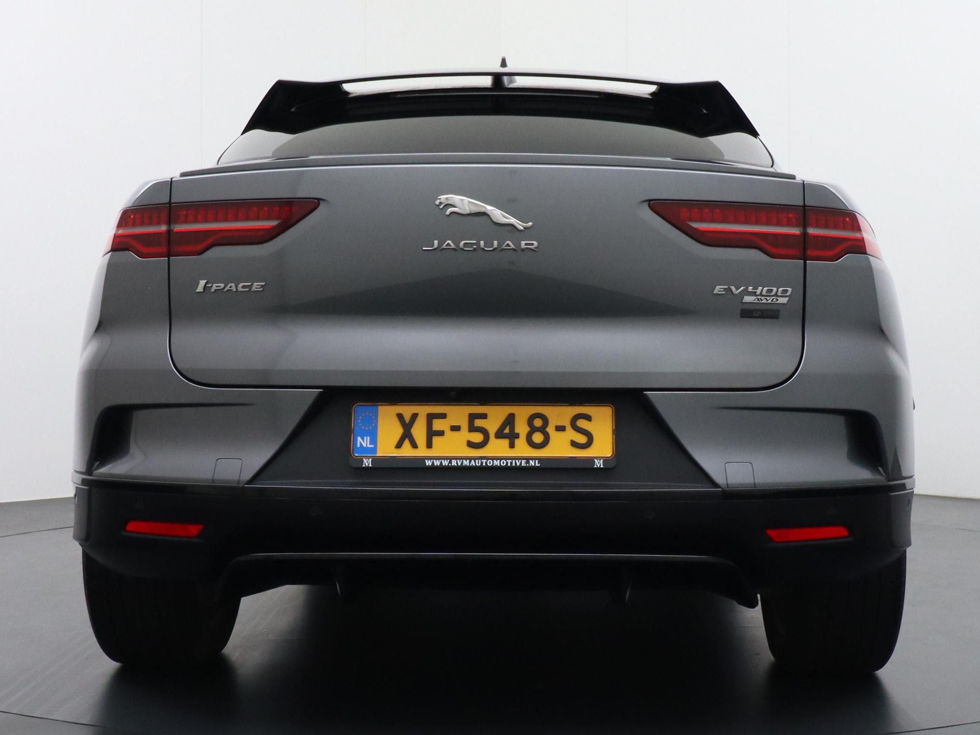jaguar-i-pace-image6.jpg