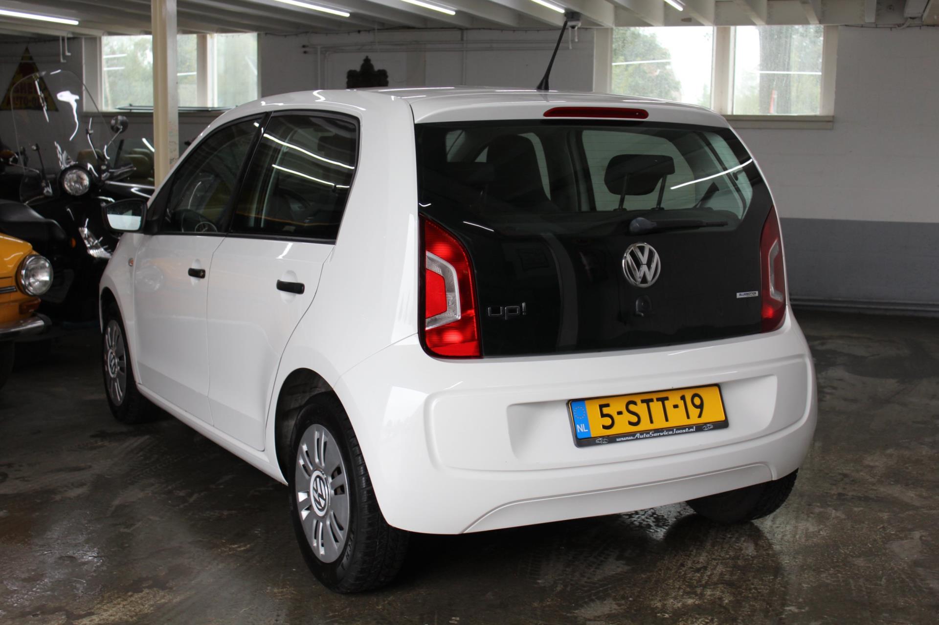 volkswagen-up!-image7.jpg