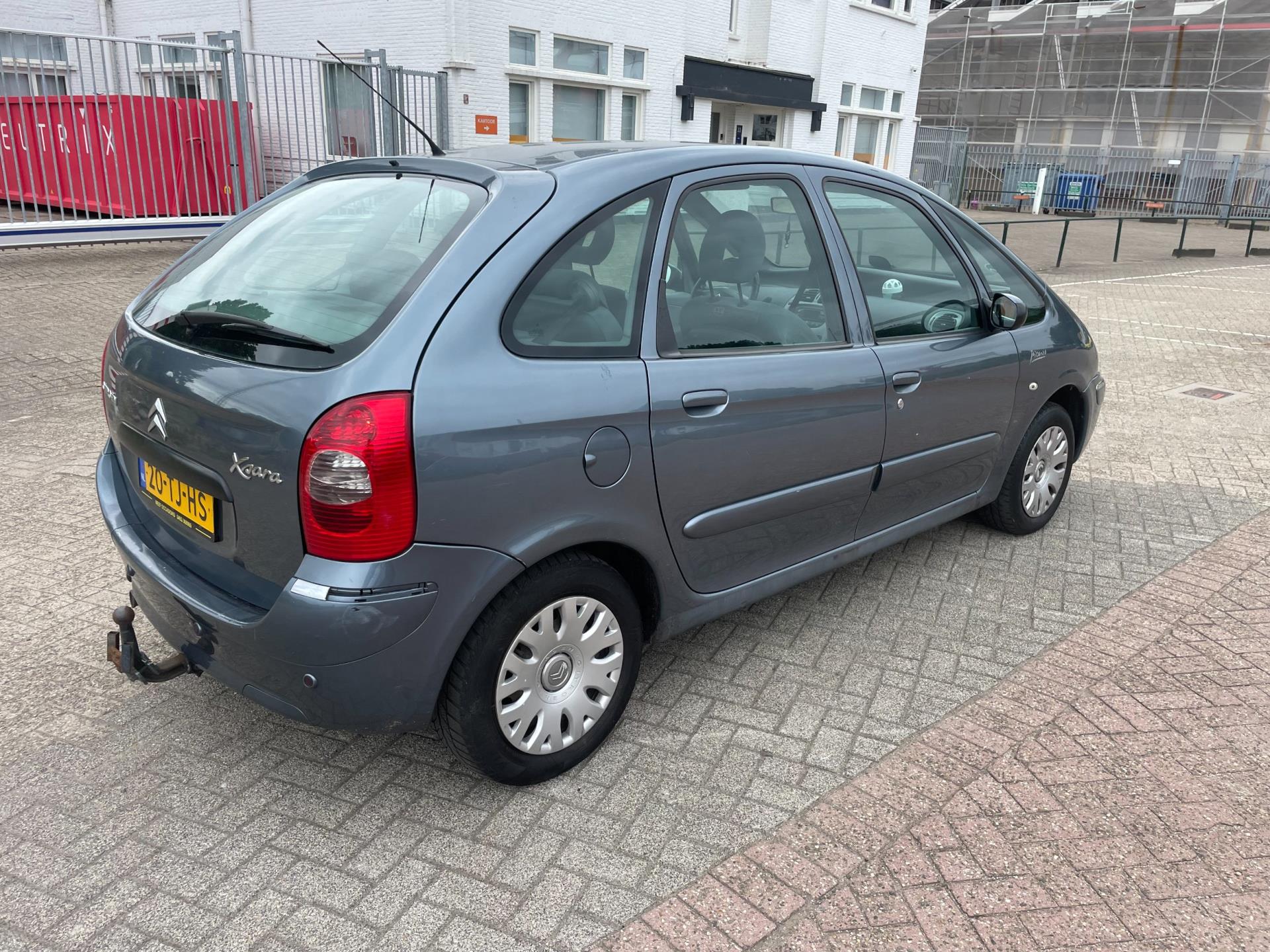 citroen-xsara-picasso-image5.jpg