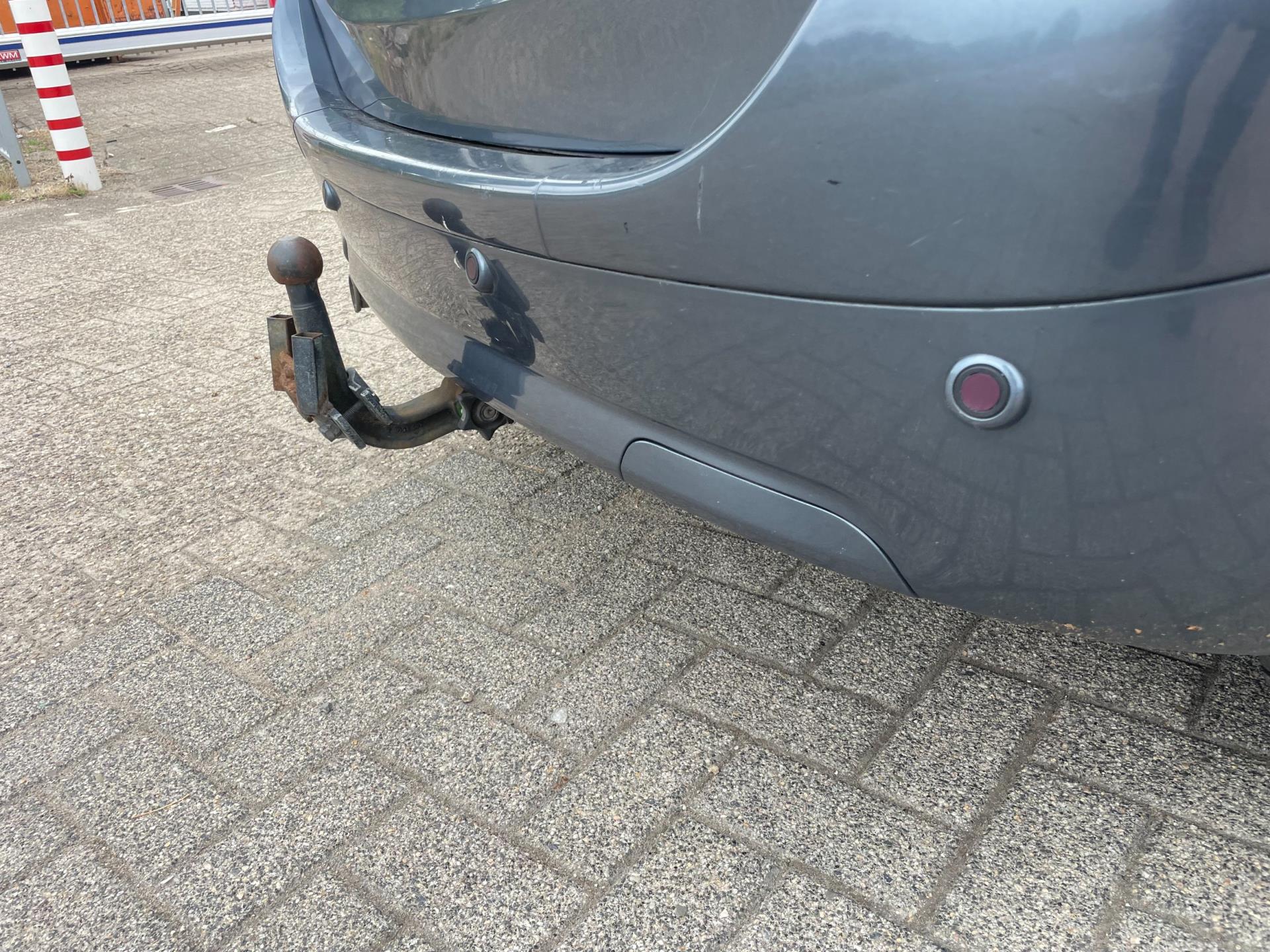 citroen-xsara-picasso-image6.jpg
