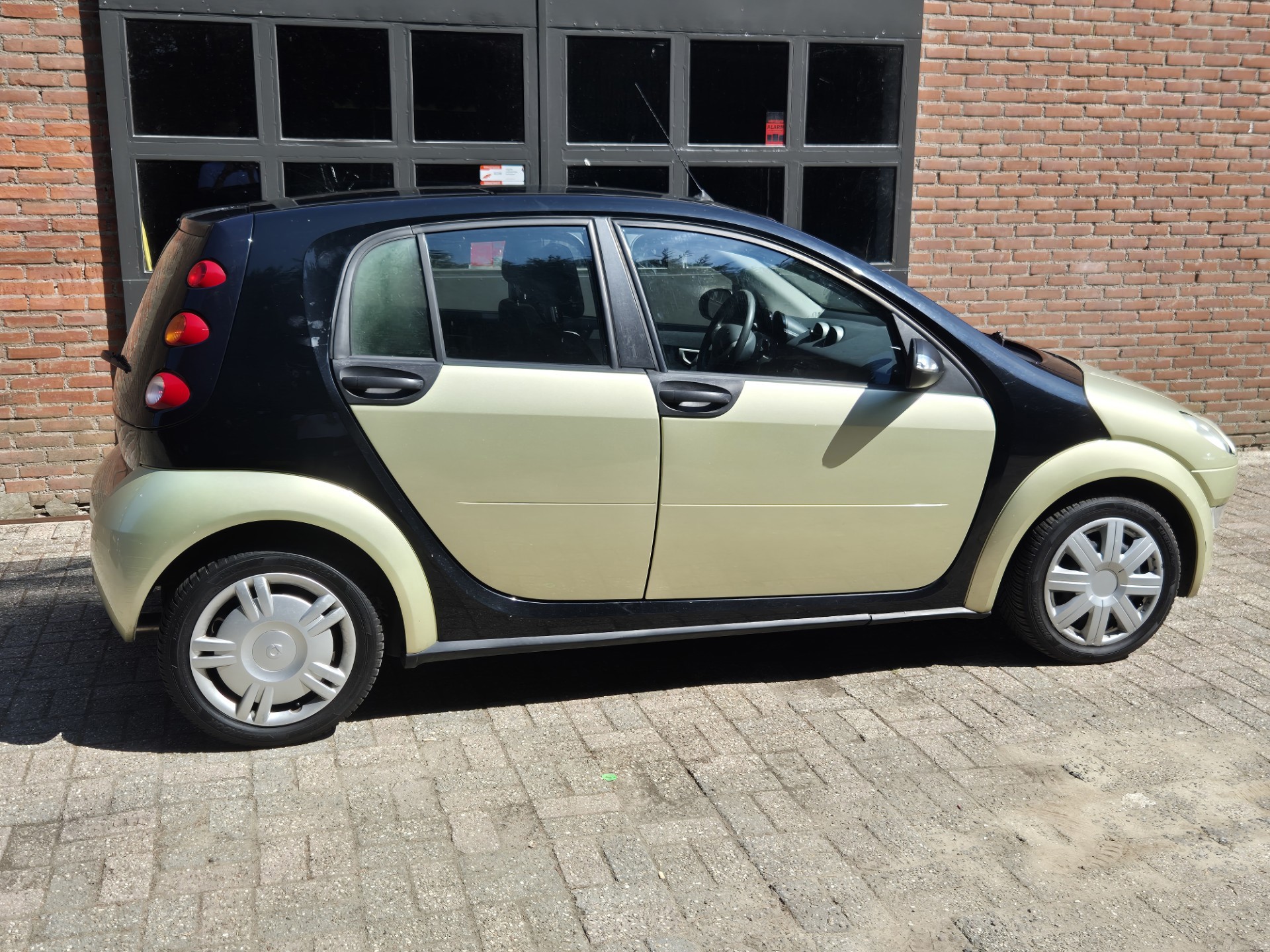 smart-forfour-image10.jpg