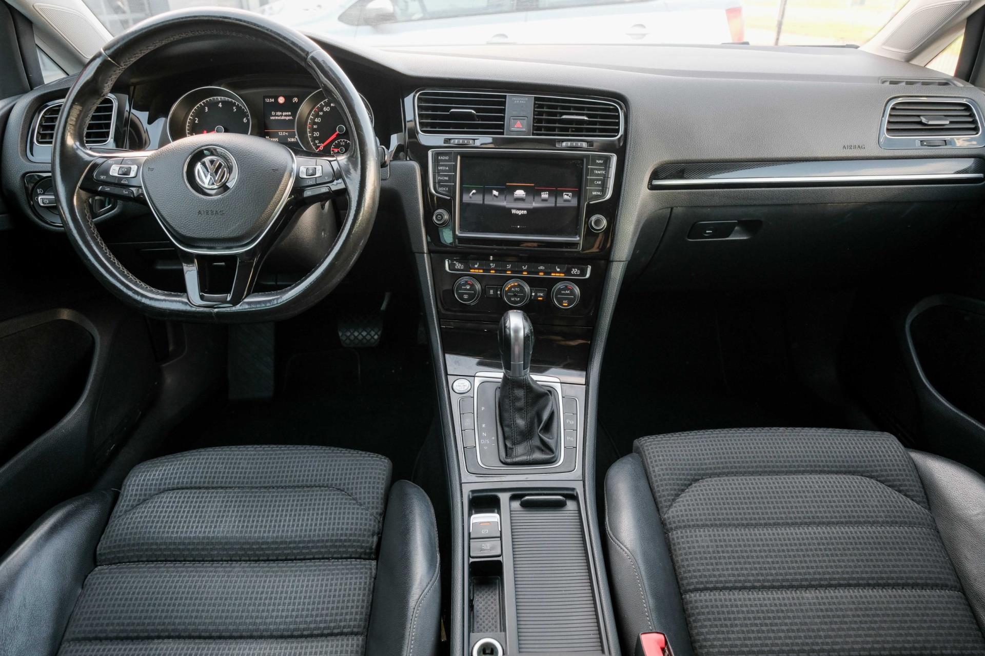 volkswagen-golf-image5.jpg