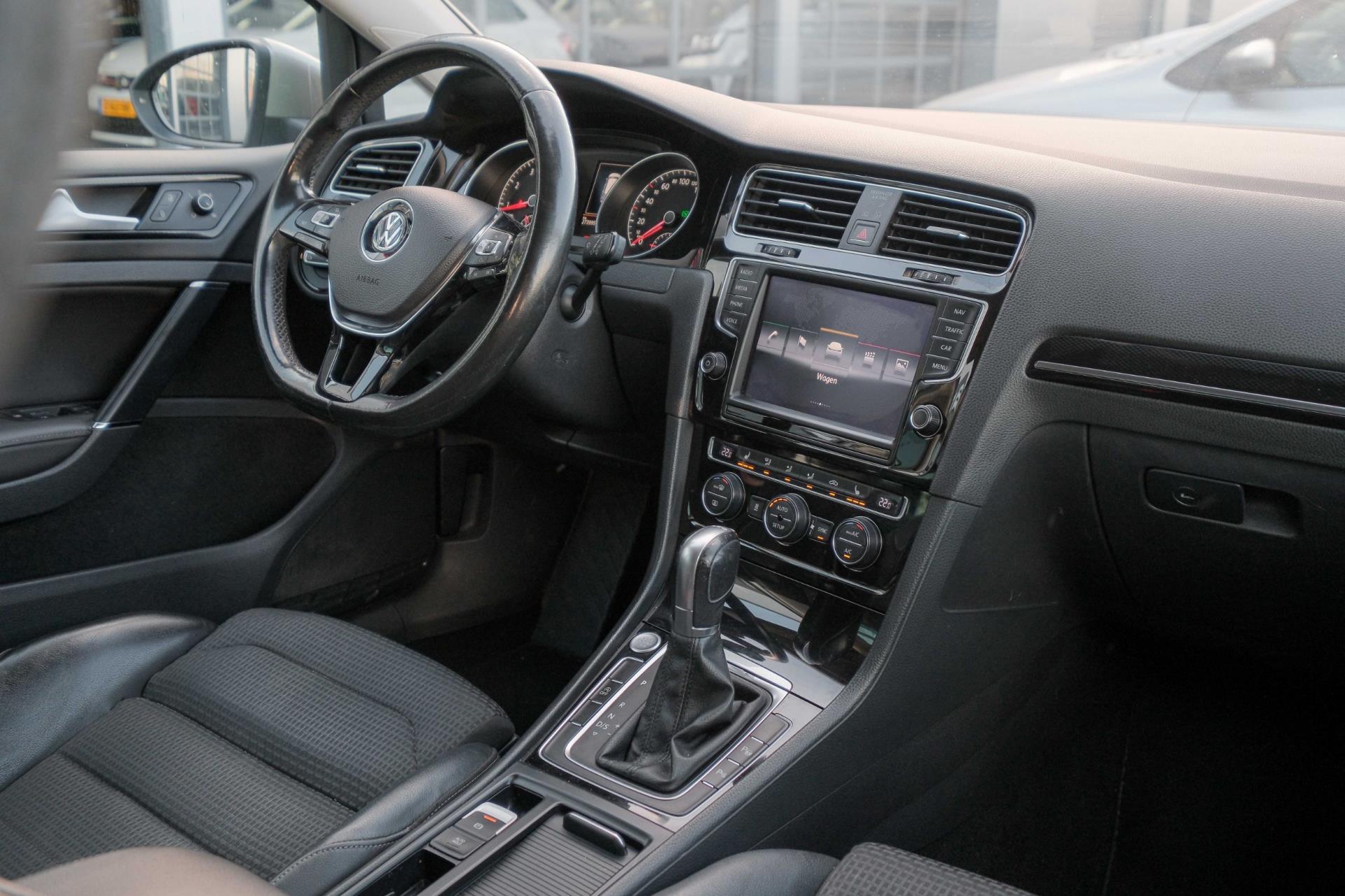 volkswagen-golf-image6.jpg
