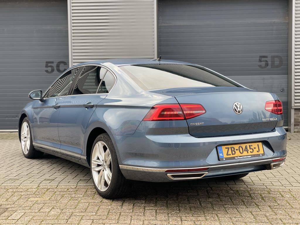 volkswagen-passat-image3.jpg