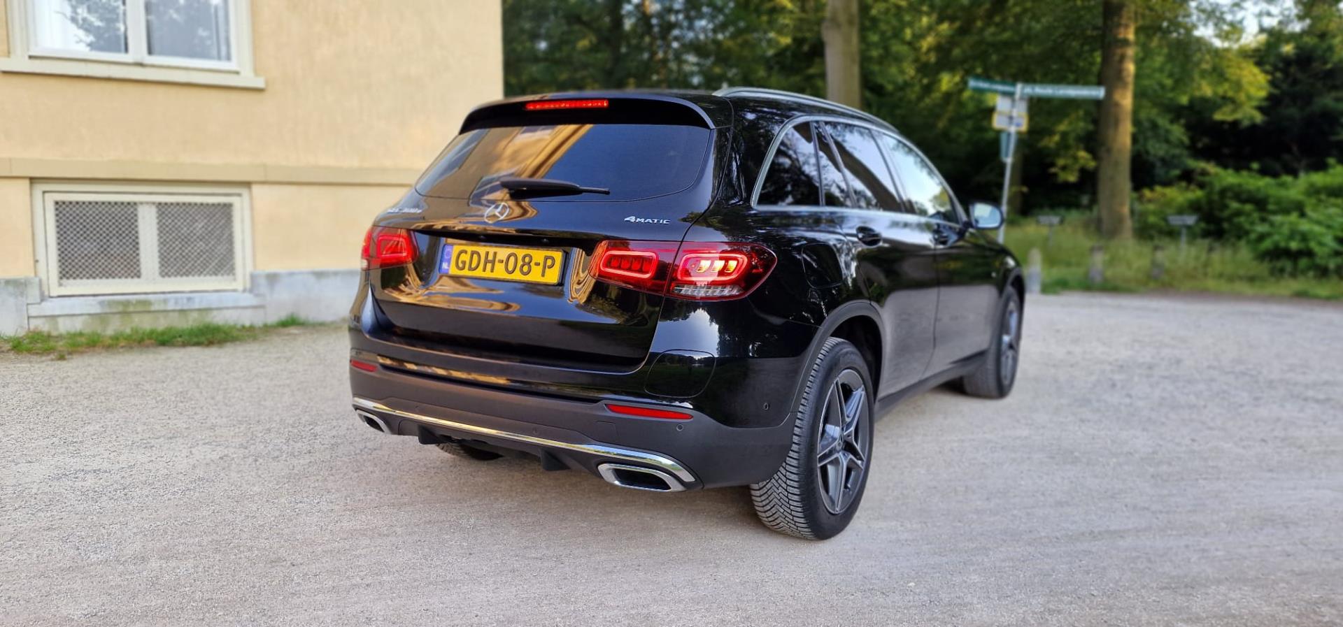 mercedes-benz-glc-image5.jpg