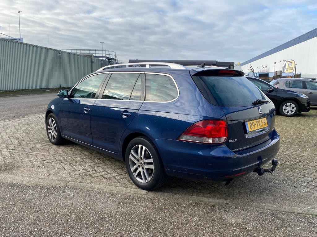 volkswagen-golf-image3.jpg