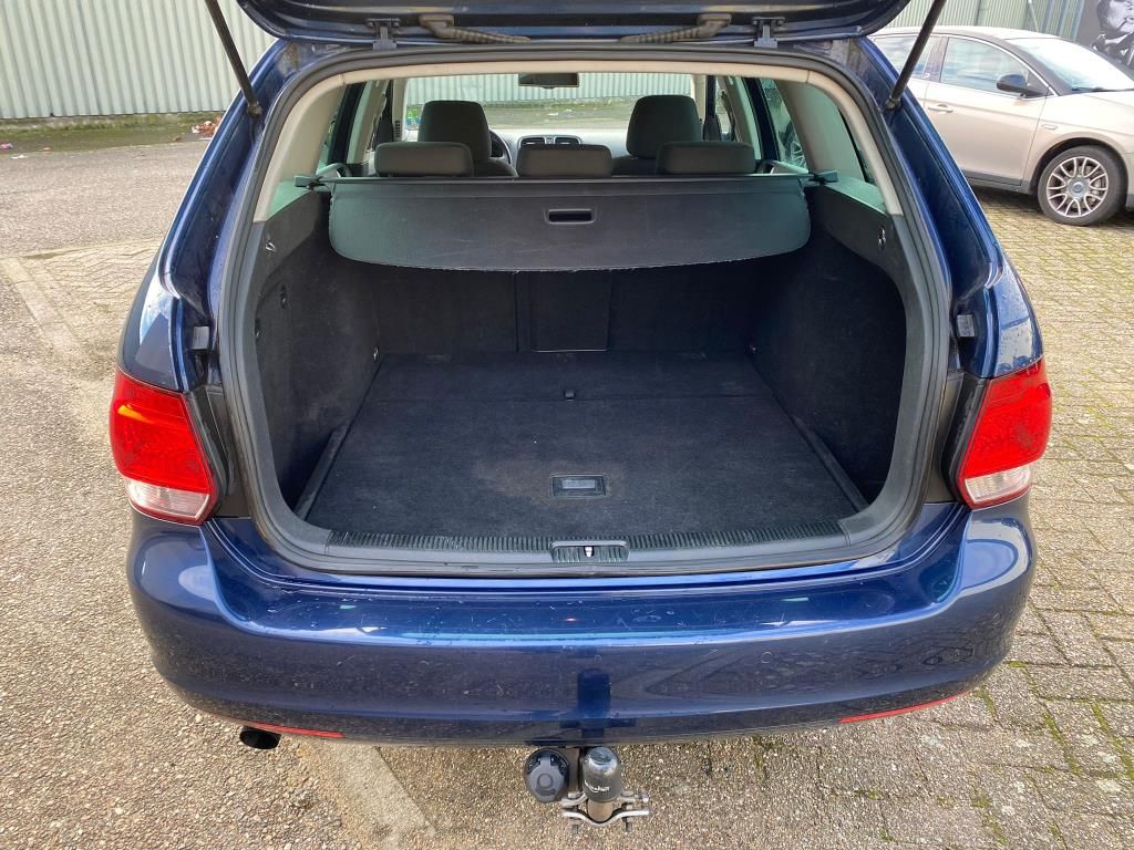 volkswagen-golf-image5.jpg