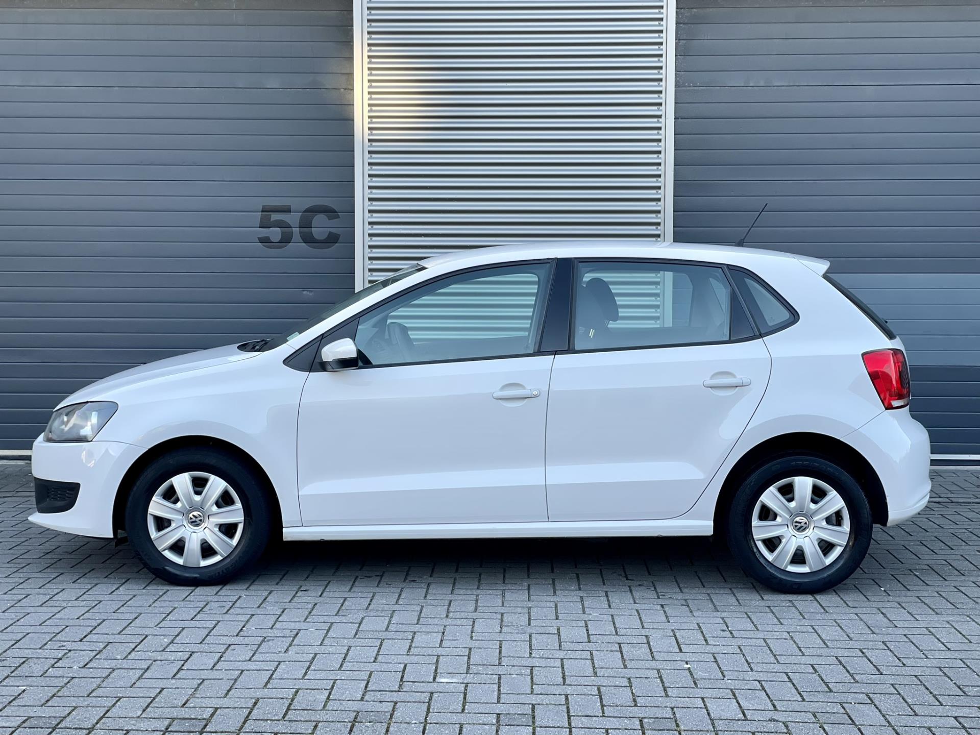 volkswagen-polo-image2.jpg