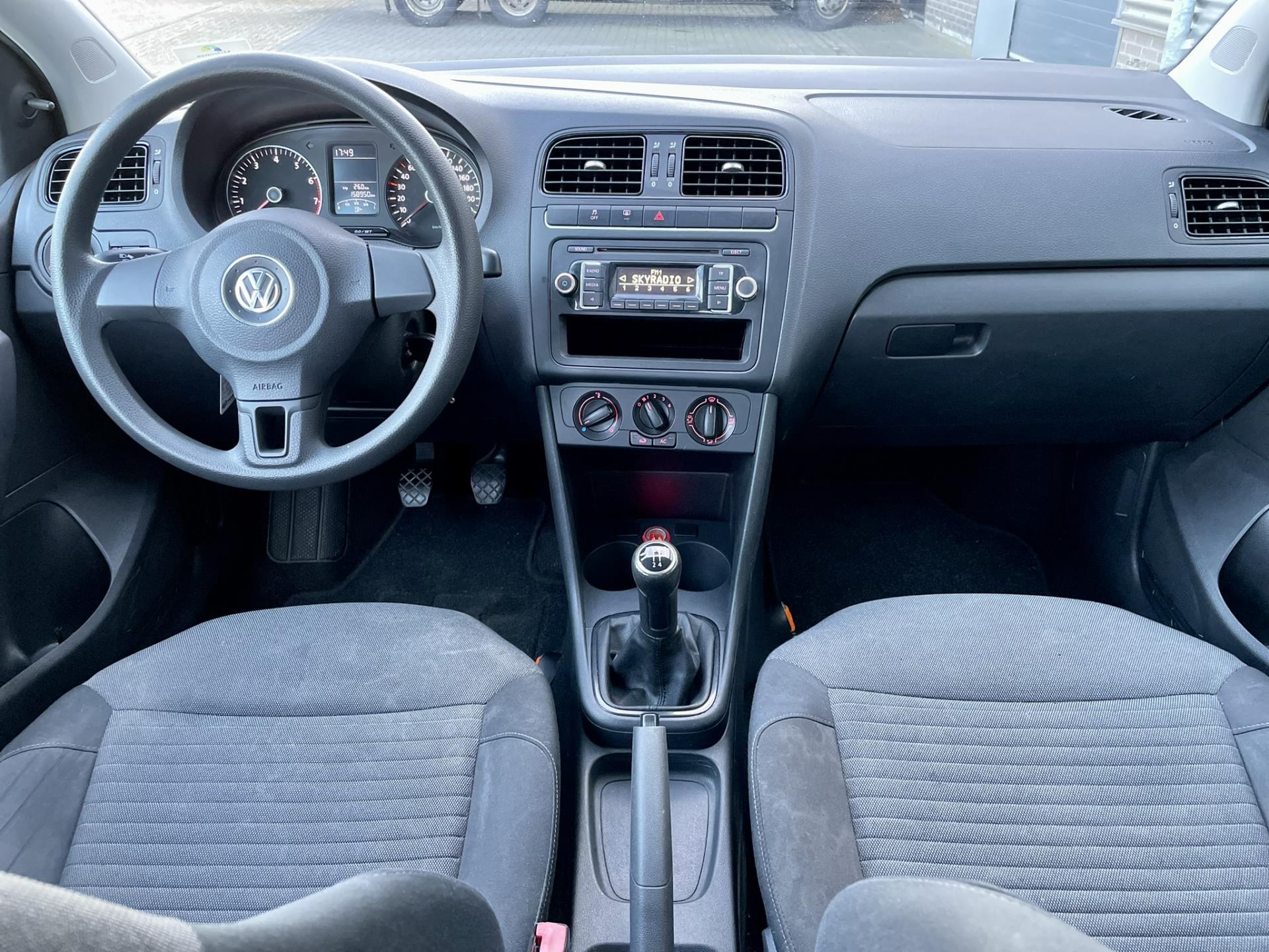 volkswagen-polo-image7.jpg