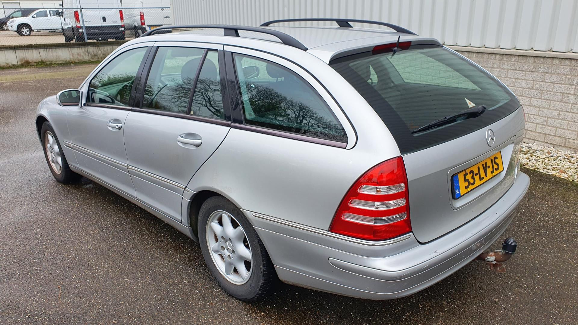 mercedes-benz-c-klasse-image2.jpg
