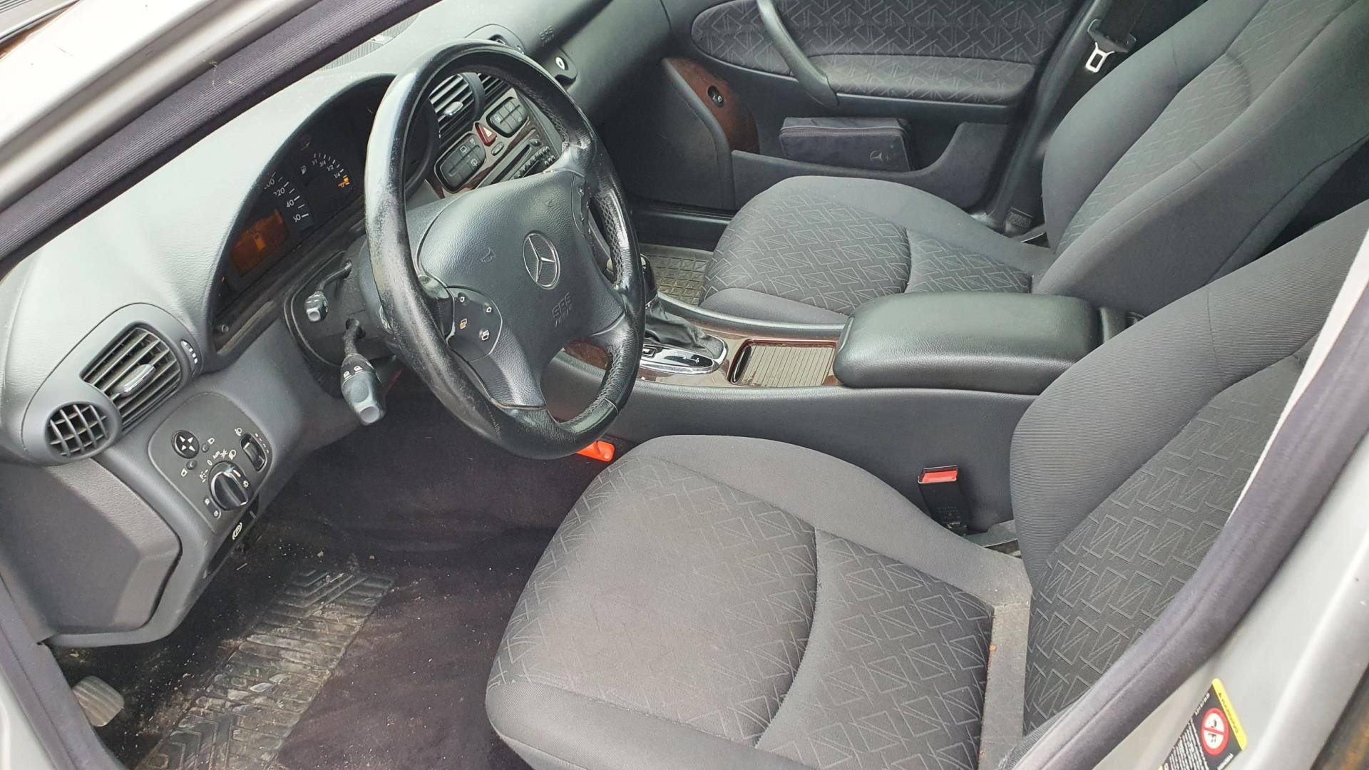 mercedes-benz-c-klasse-image6.jpg