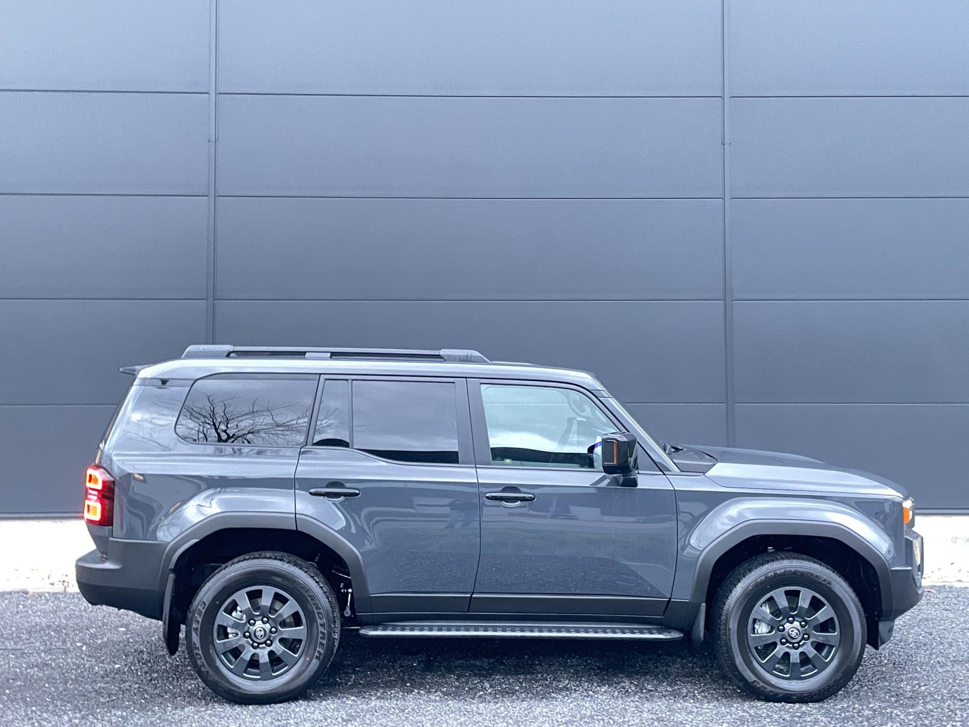 toyota-land-cruiser-image6.jpg