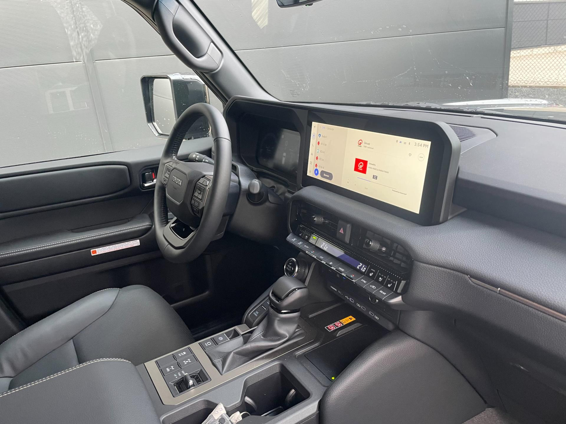 toyota-land-cruiser-image8.jpg