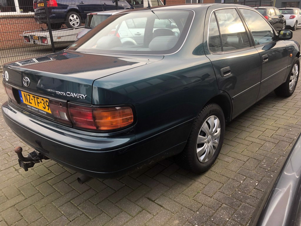 toyota-camry-image2.jpg