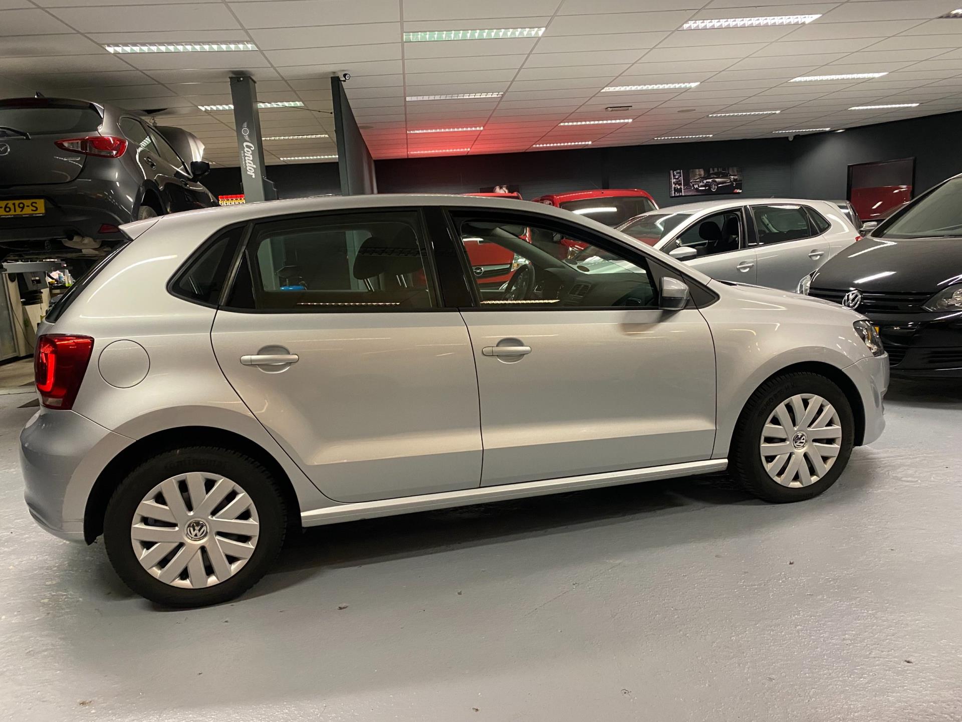 volkswagen-polo-image2.jpg