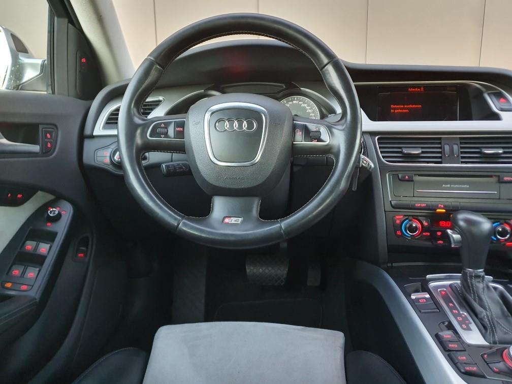 audi-a4-image10.jpg