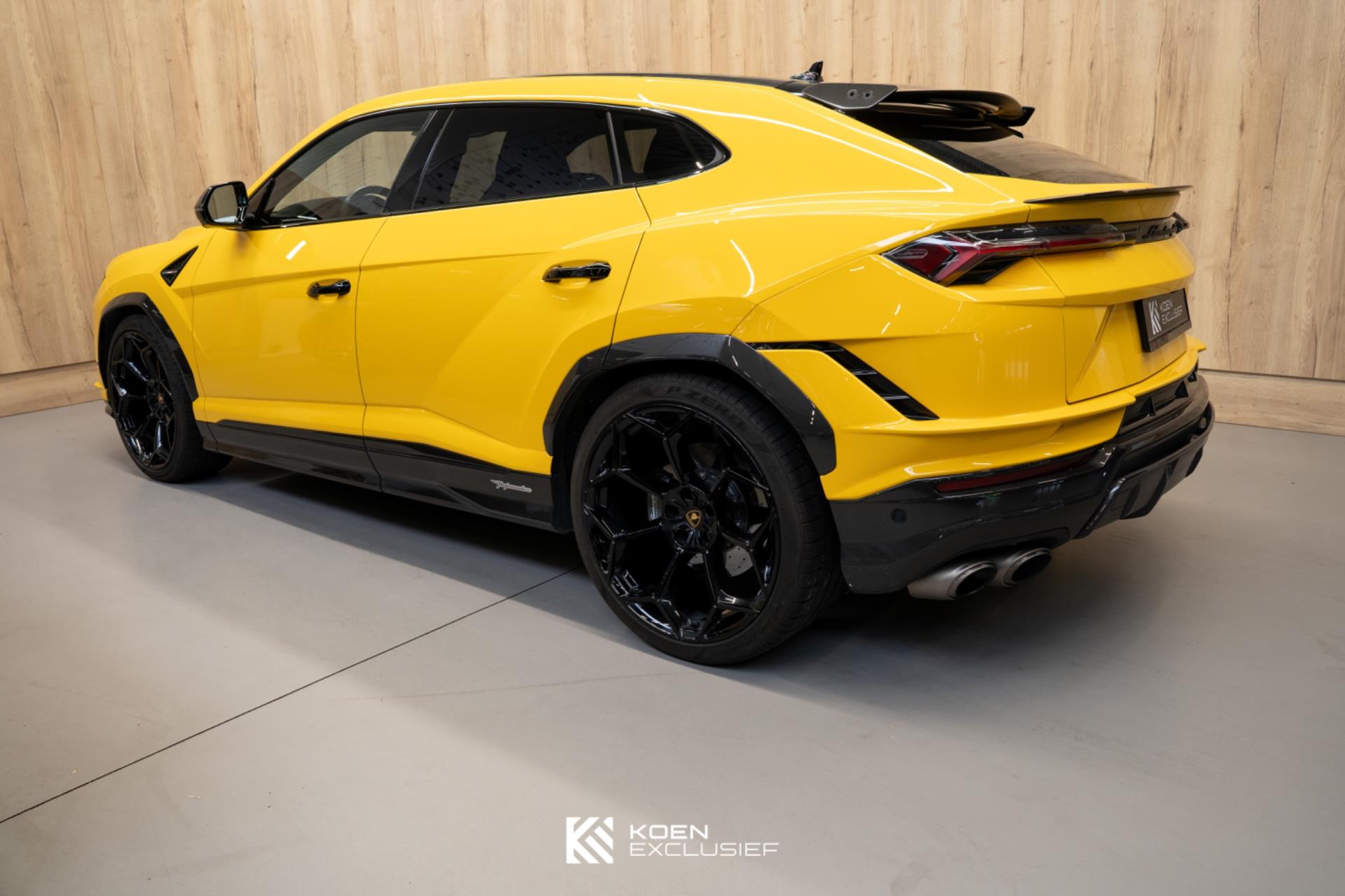 lamborghini-urus-image10.jpg