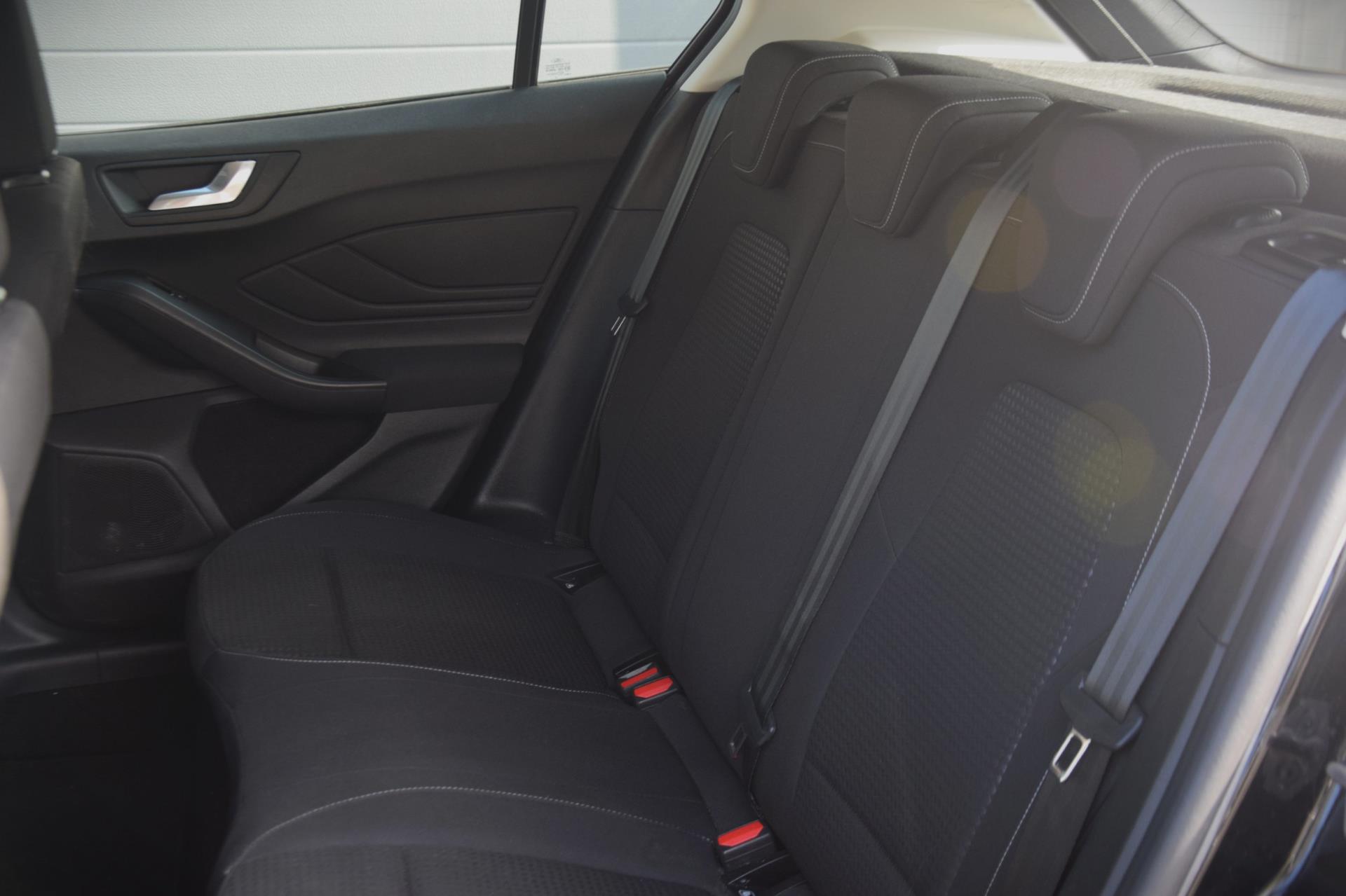 ford-focus-image10.jpg
