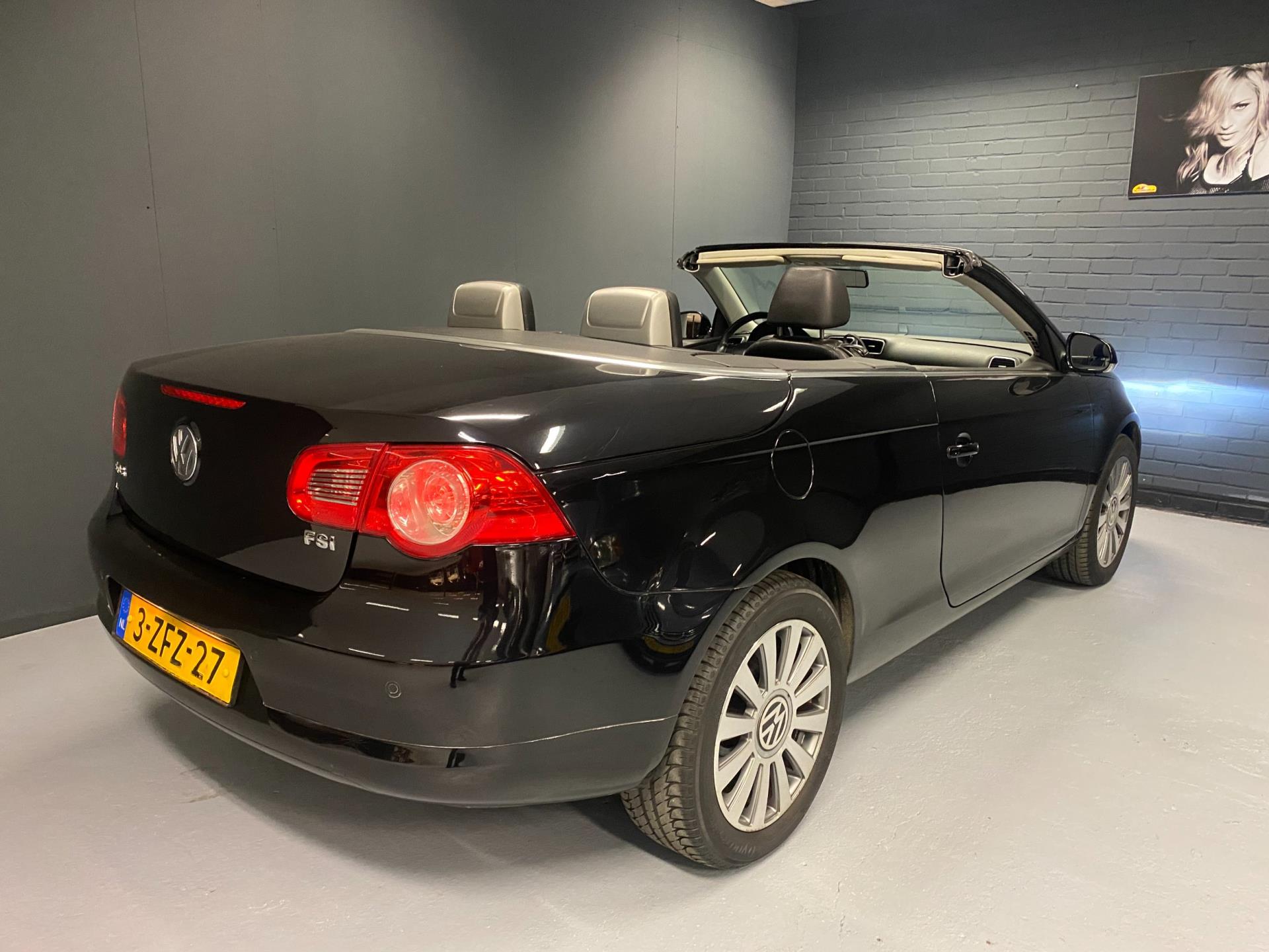 volkswagen-eos-image9.jpg