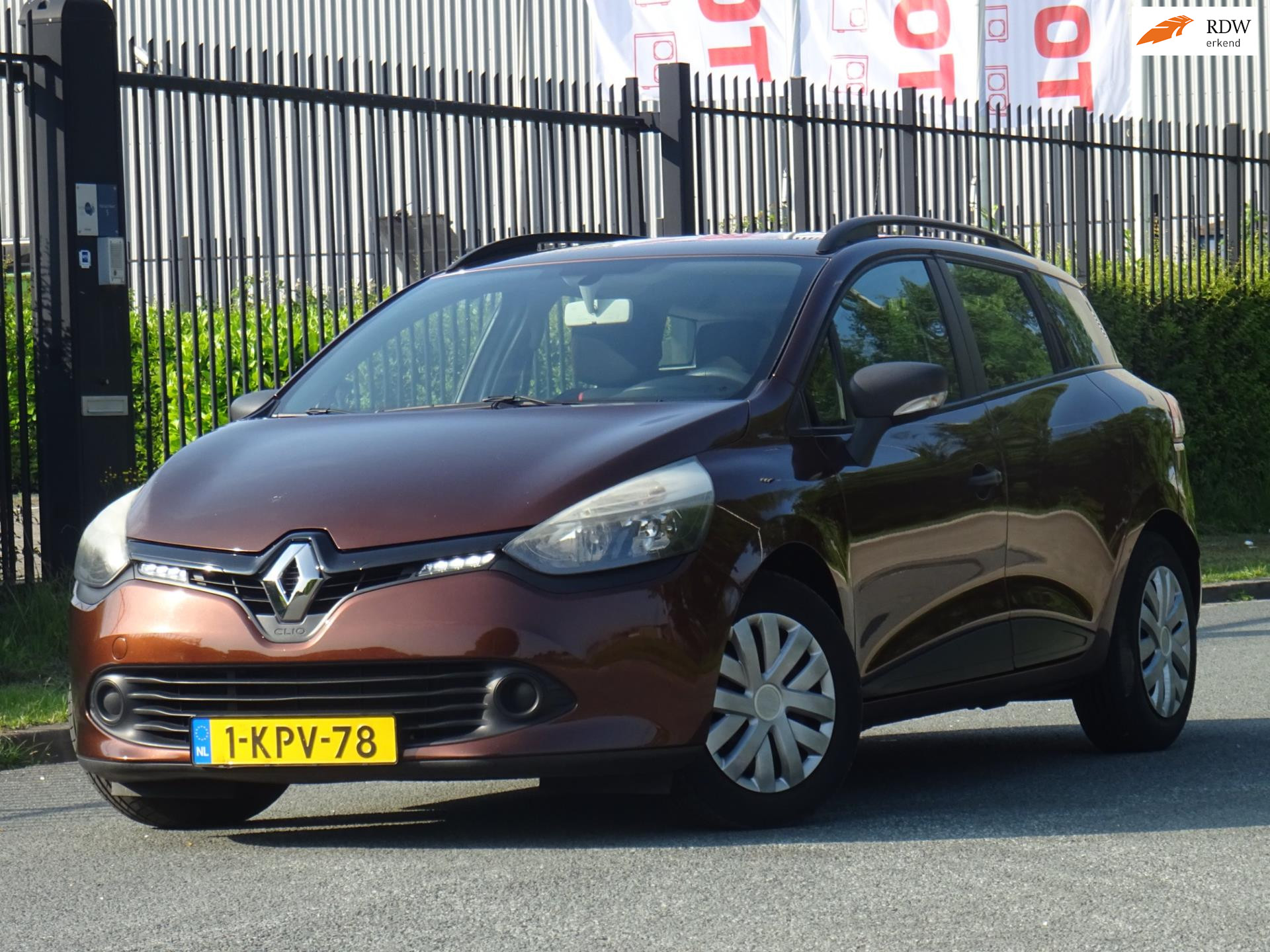 735553596/renault-clio-image1.jpg
