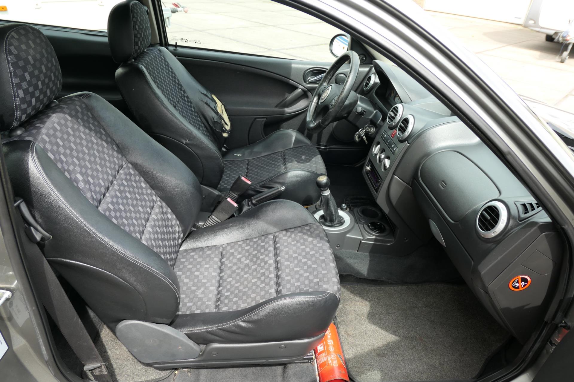 mg-zr-image10.jpg