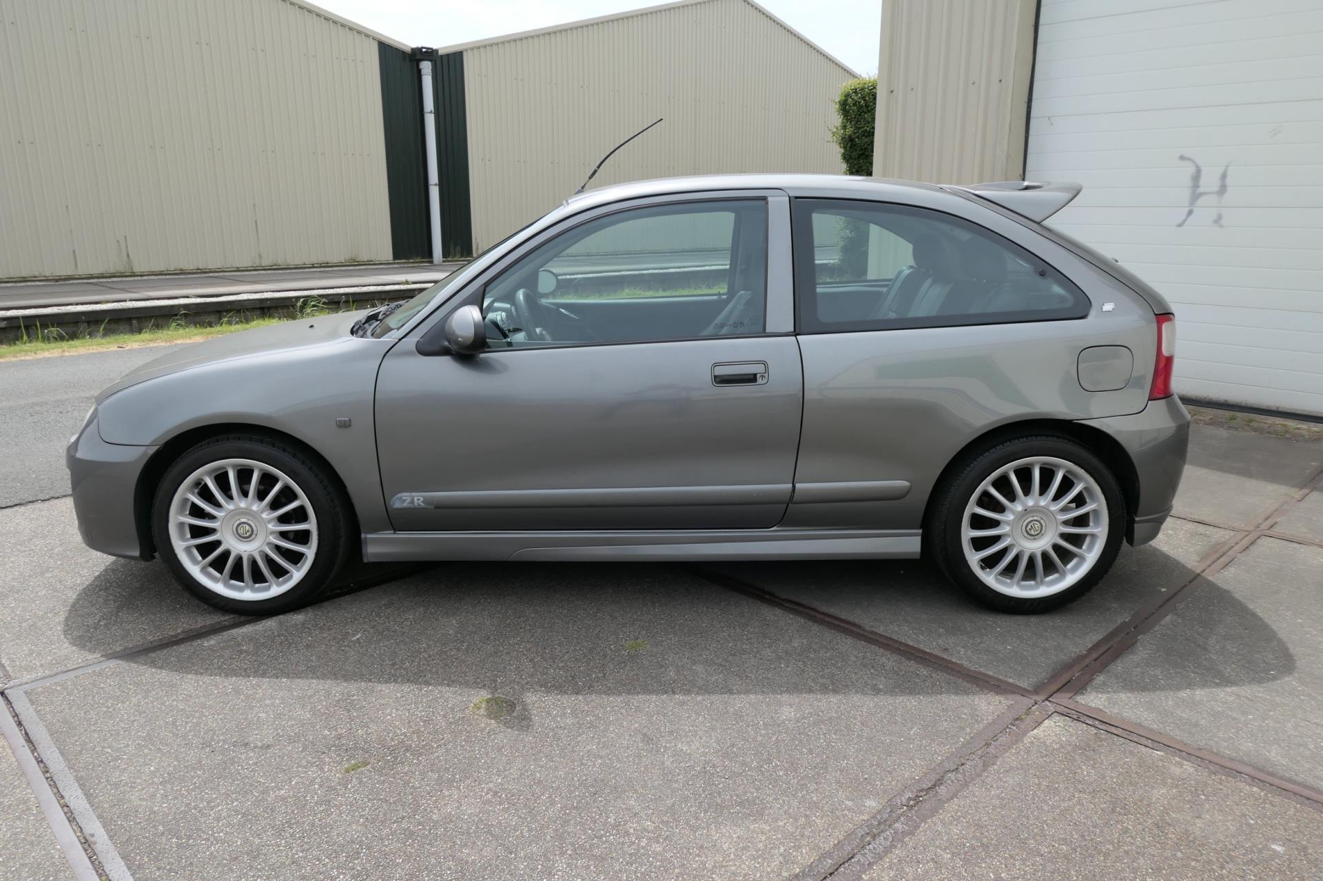 mg-zr-image5.jpg
