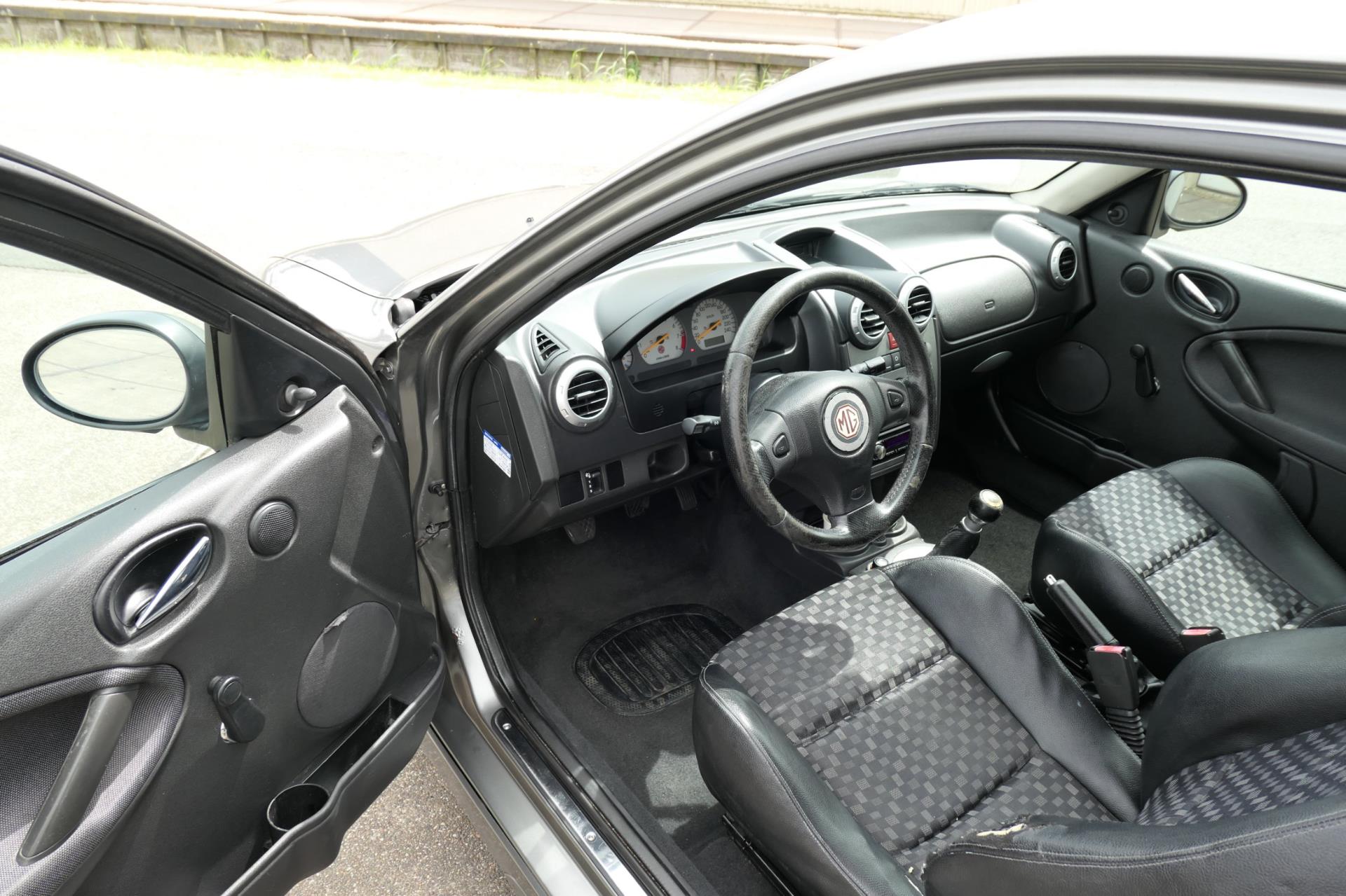mg-zr-image7.jpg