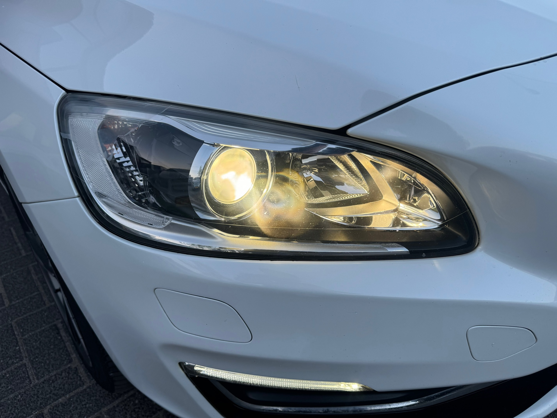 volvo-v60-image8.jpg