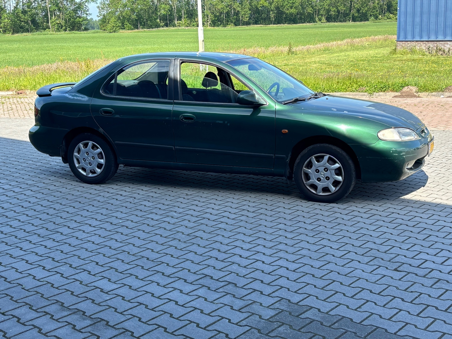 hyundai-lantra-image5.jpg
