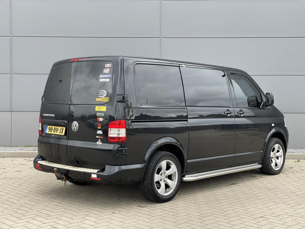 volkswagen-transporter-image4.jpg
