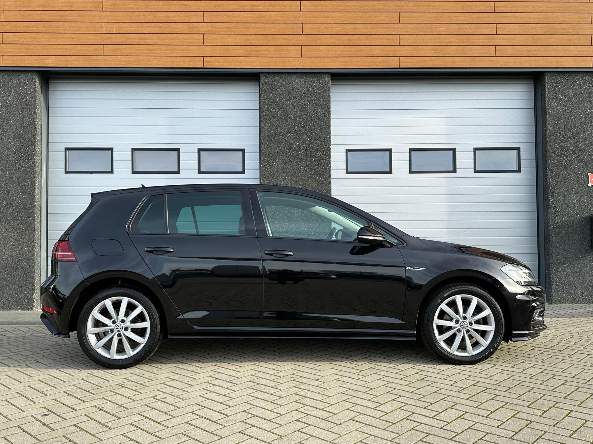 volkswagen-golf-image5.jpg
