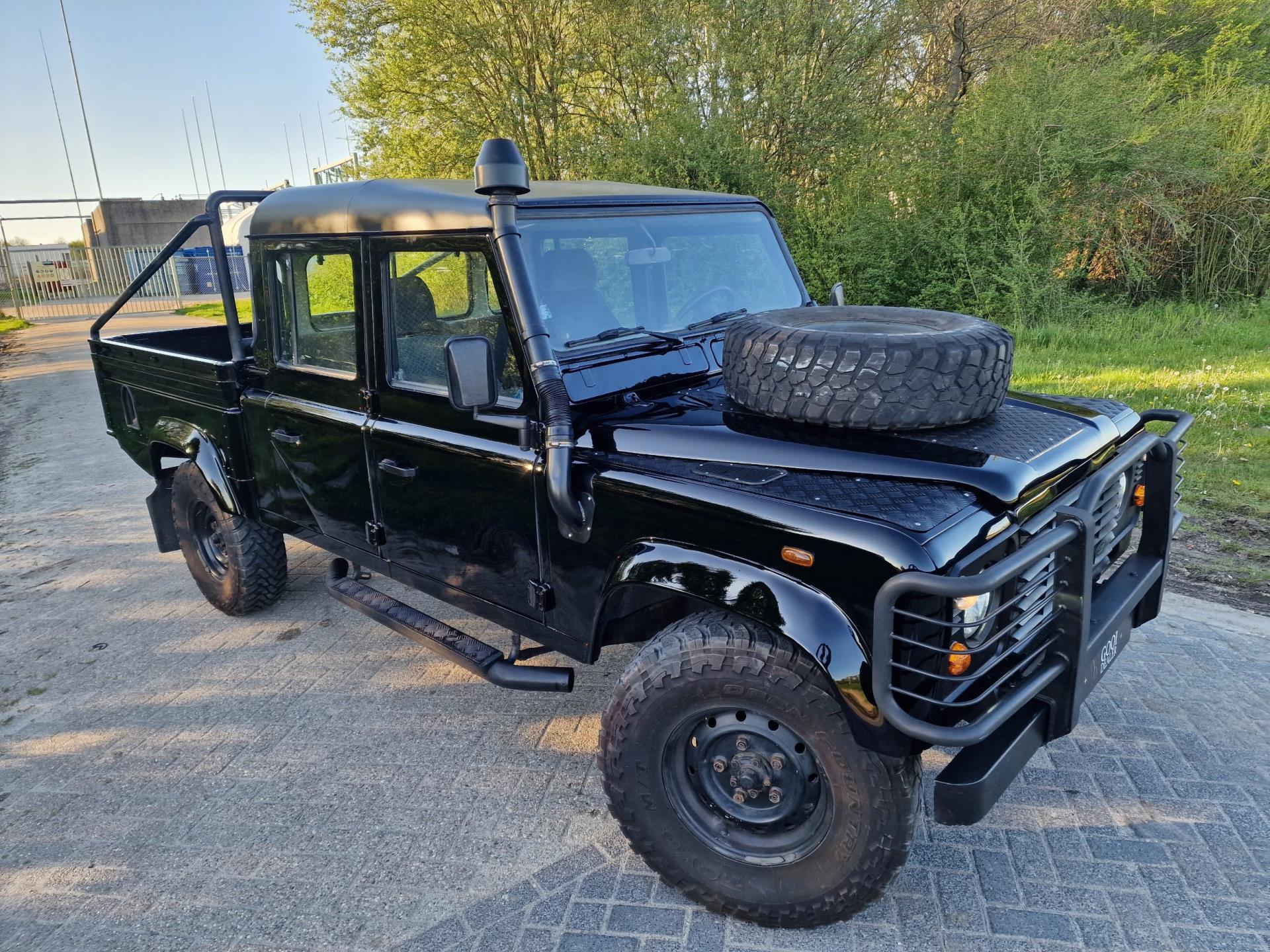 land-rover-defender-image10.jpg