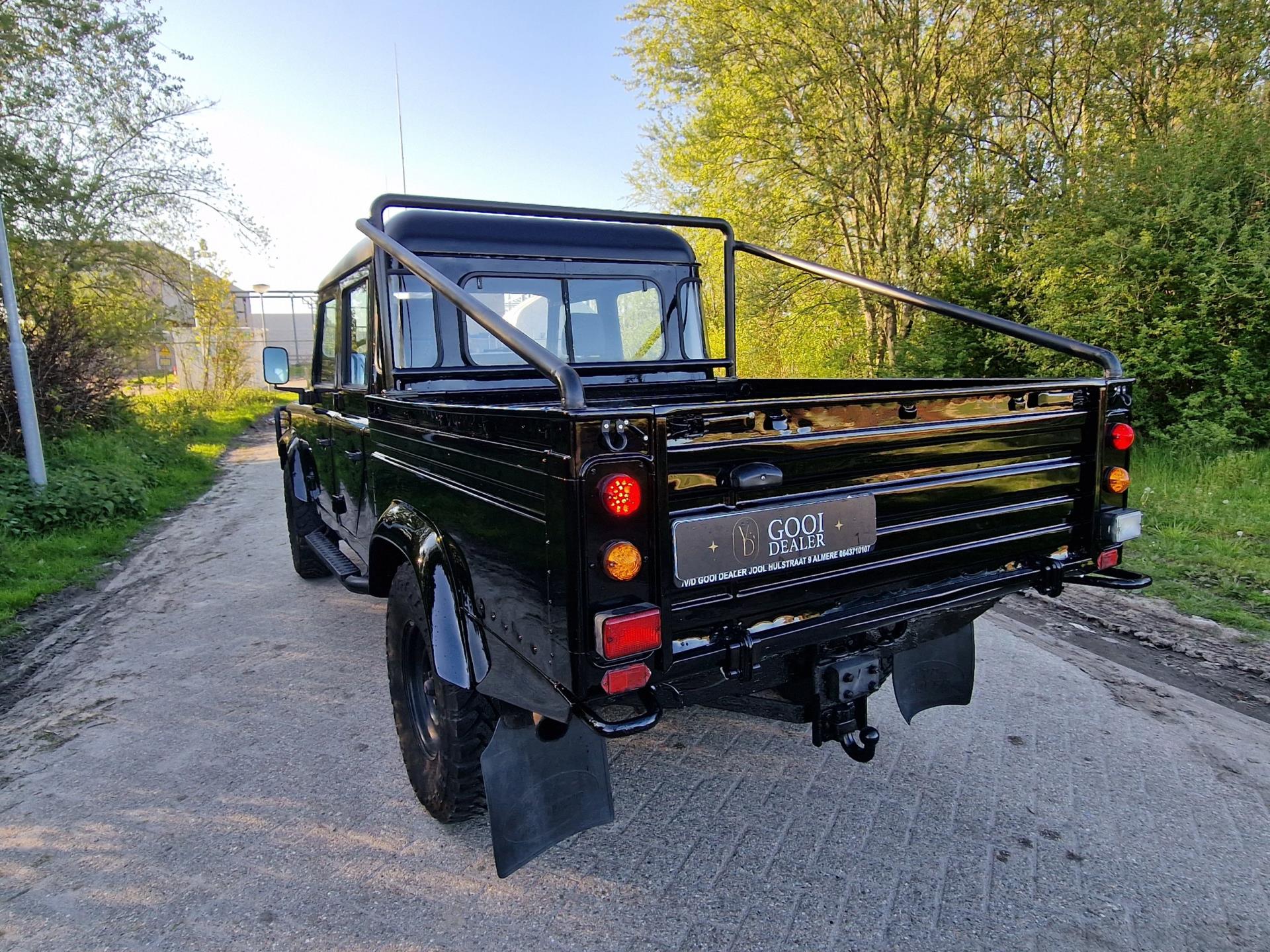 land-rover-defender-image3.jpg