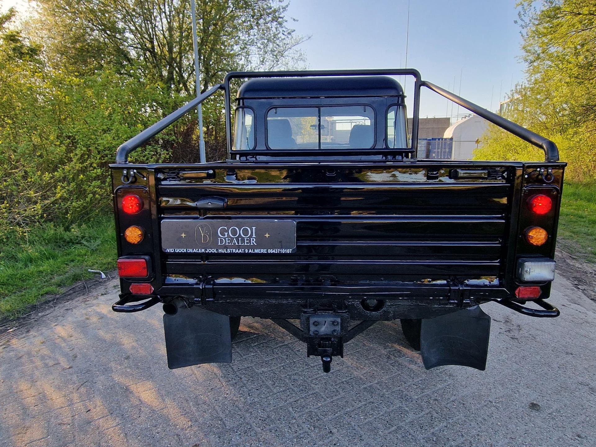 land-rover-defender-image5.jpg