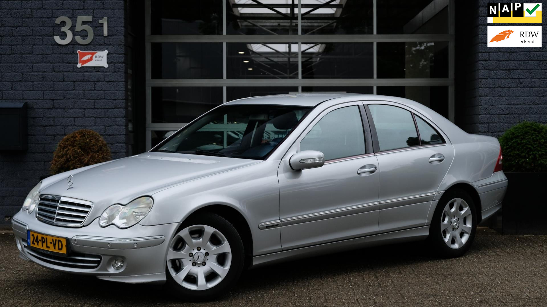 752593999/mercedes-benz-c-klasse-image1.jpg