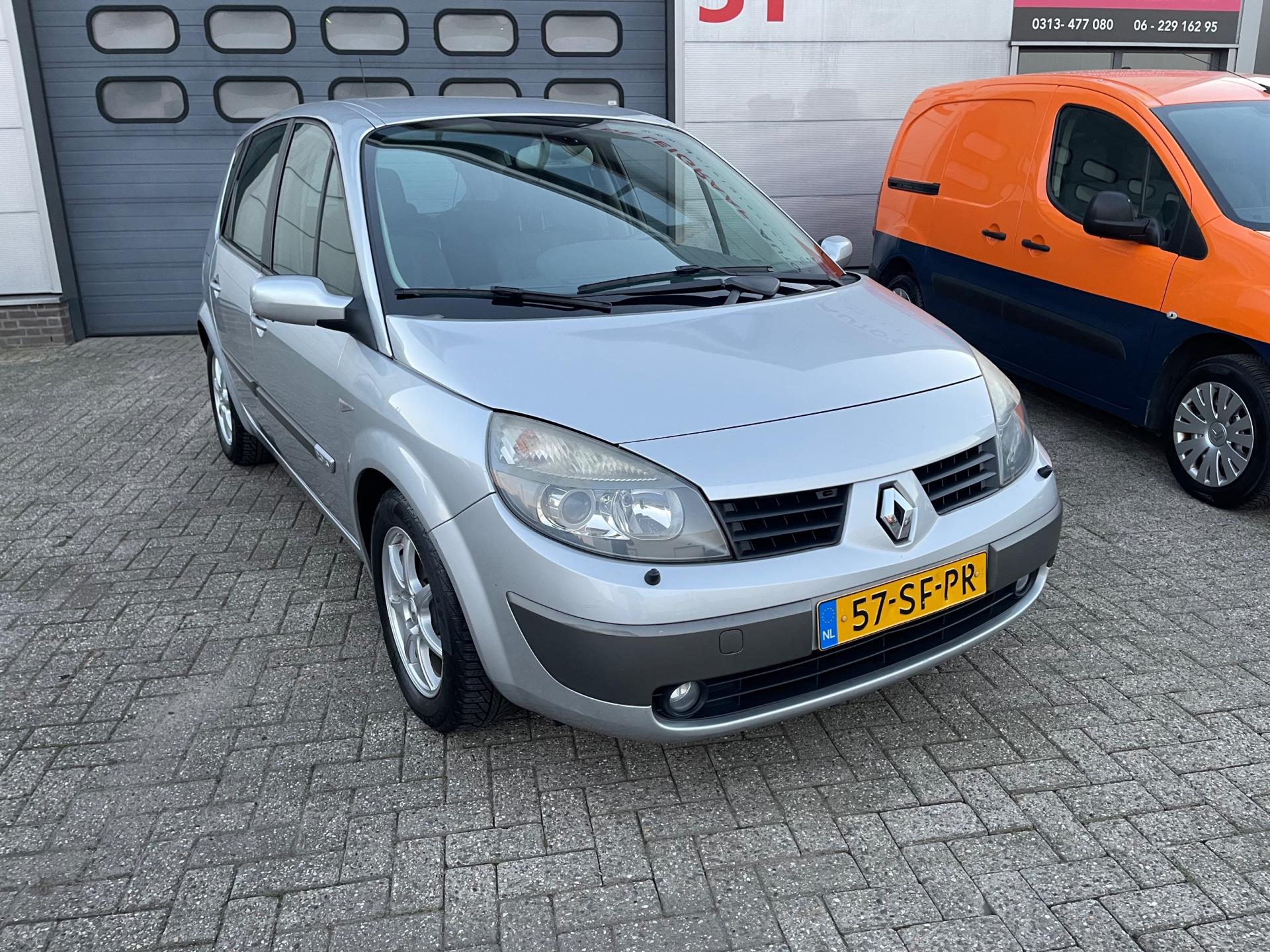 renault-scenic-image2.jpg