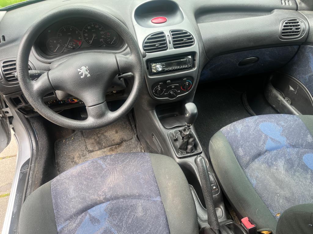 peugeot-206-image9.jpg