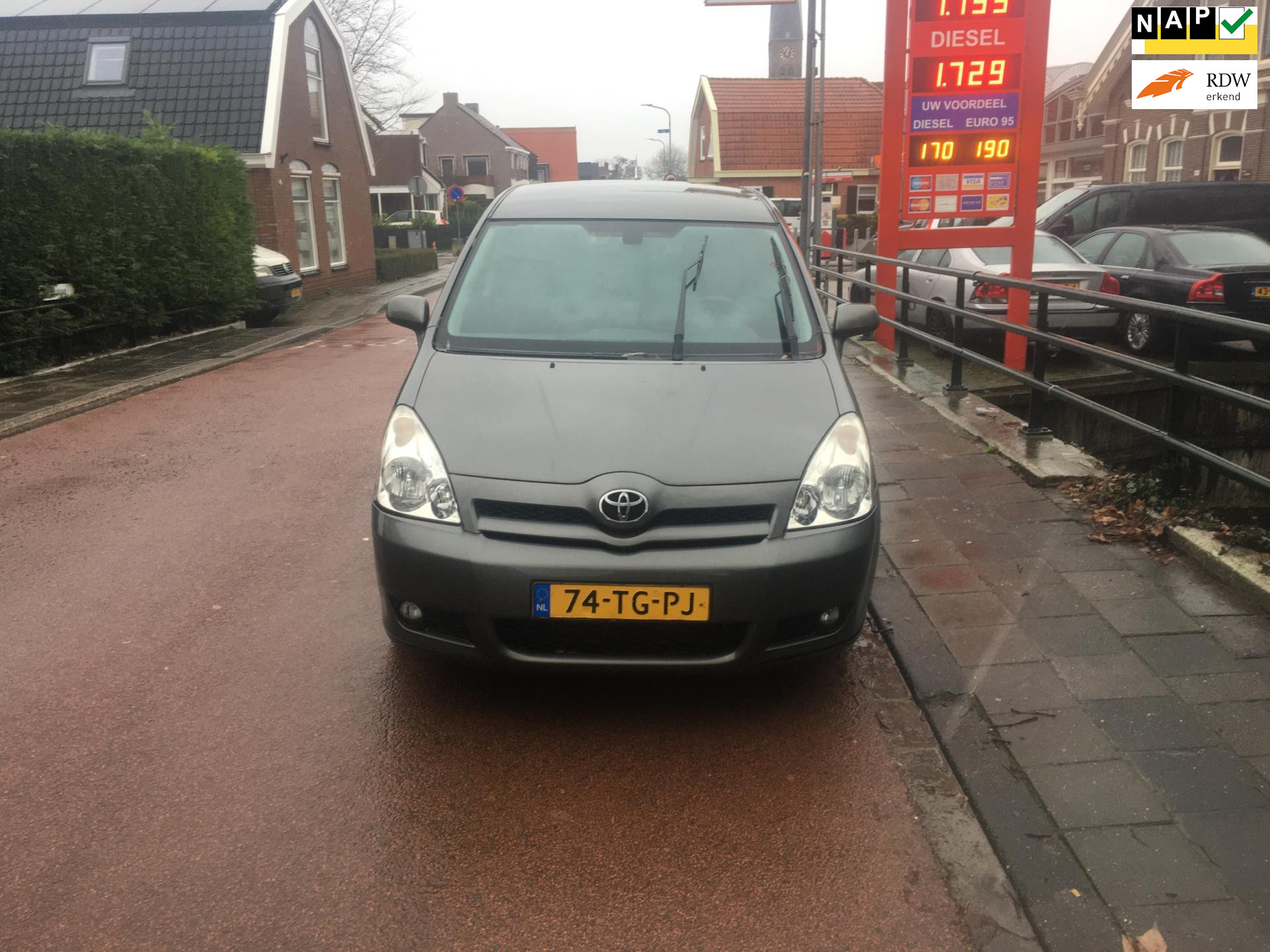 761582802/toyota-verso-image1.jpg