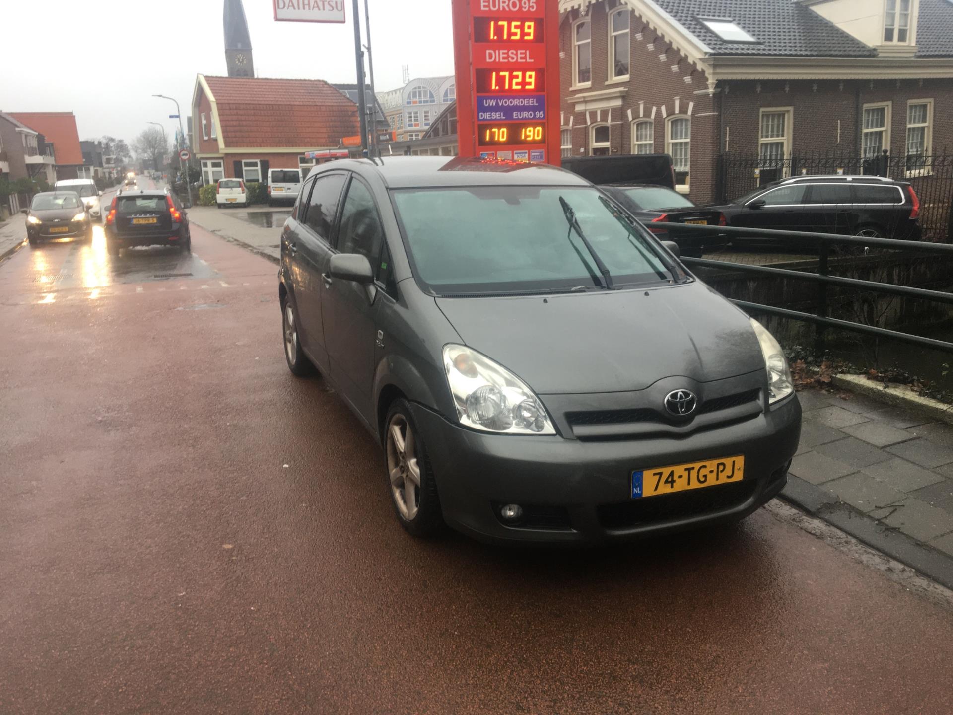 toyota-verso-image3.jpg