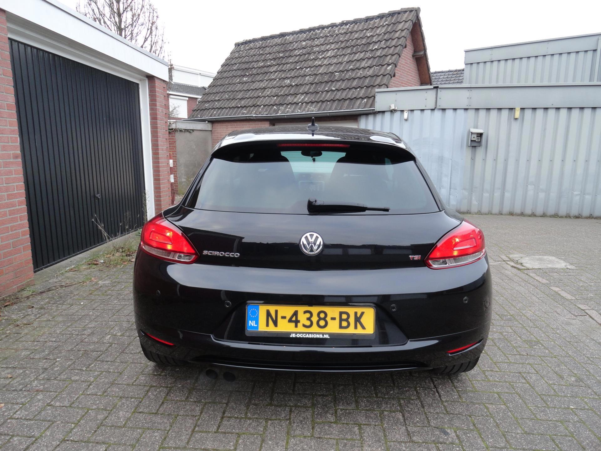volkswagen-scirocco-image5.jpg